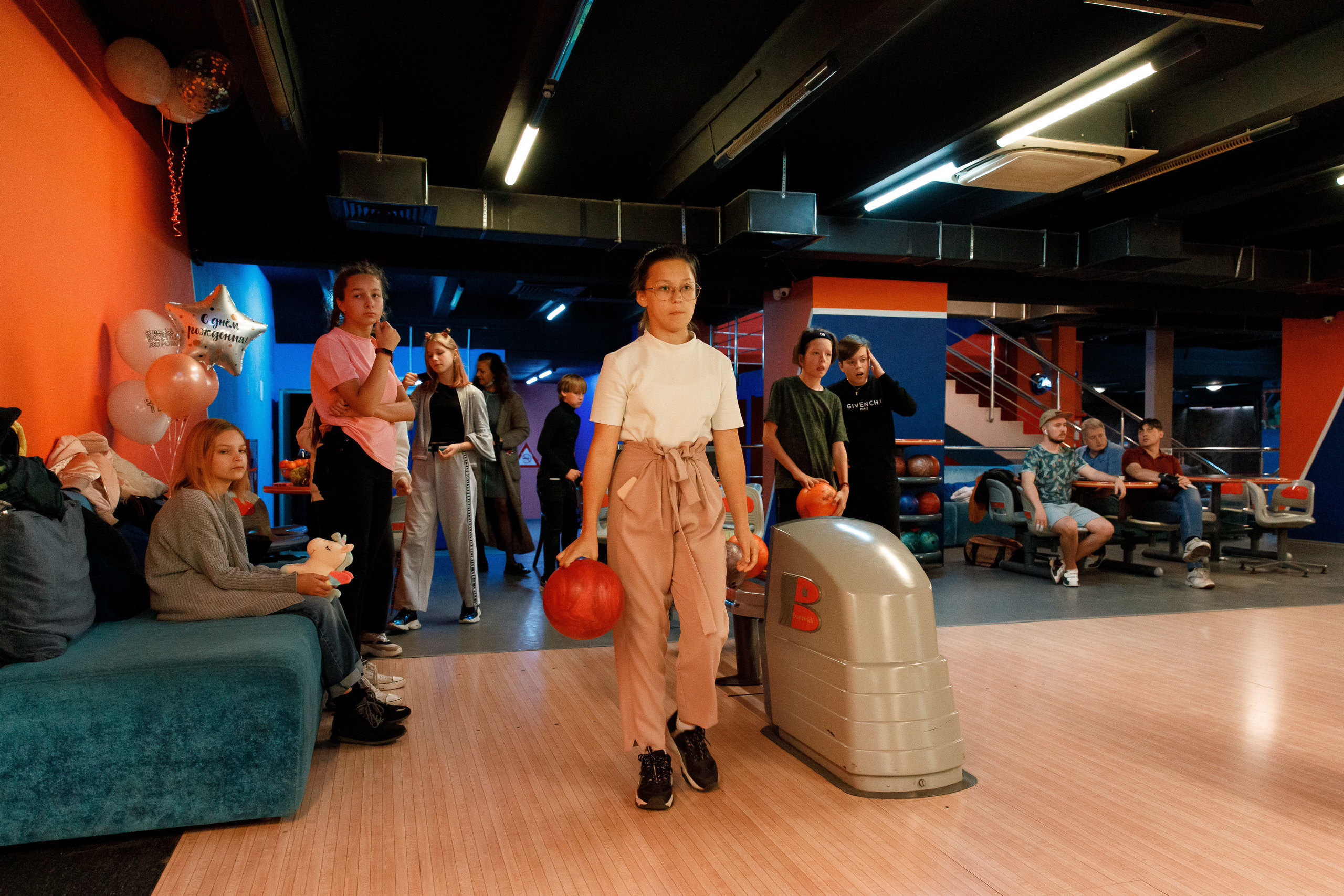 Боулинг. Свадебный, семейный и школьный фотограф в Сызрани Максим Баталов