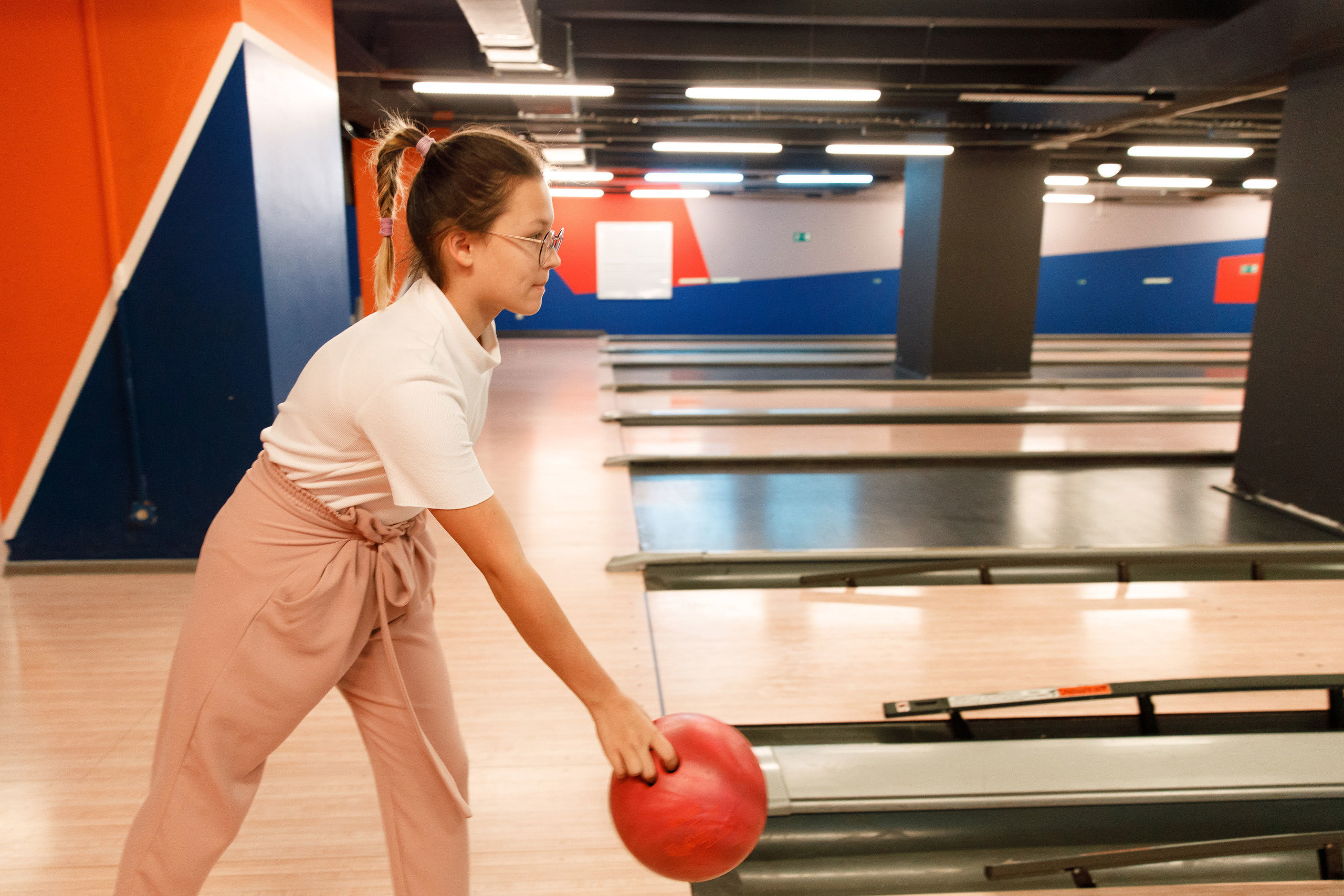 Боулинг. Свадебный, семейный и школьный фотограф в Сызрани Максим Баталов