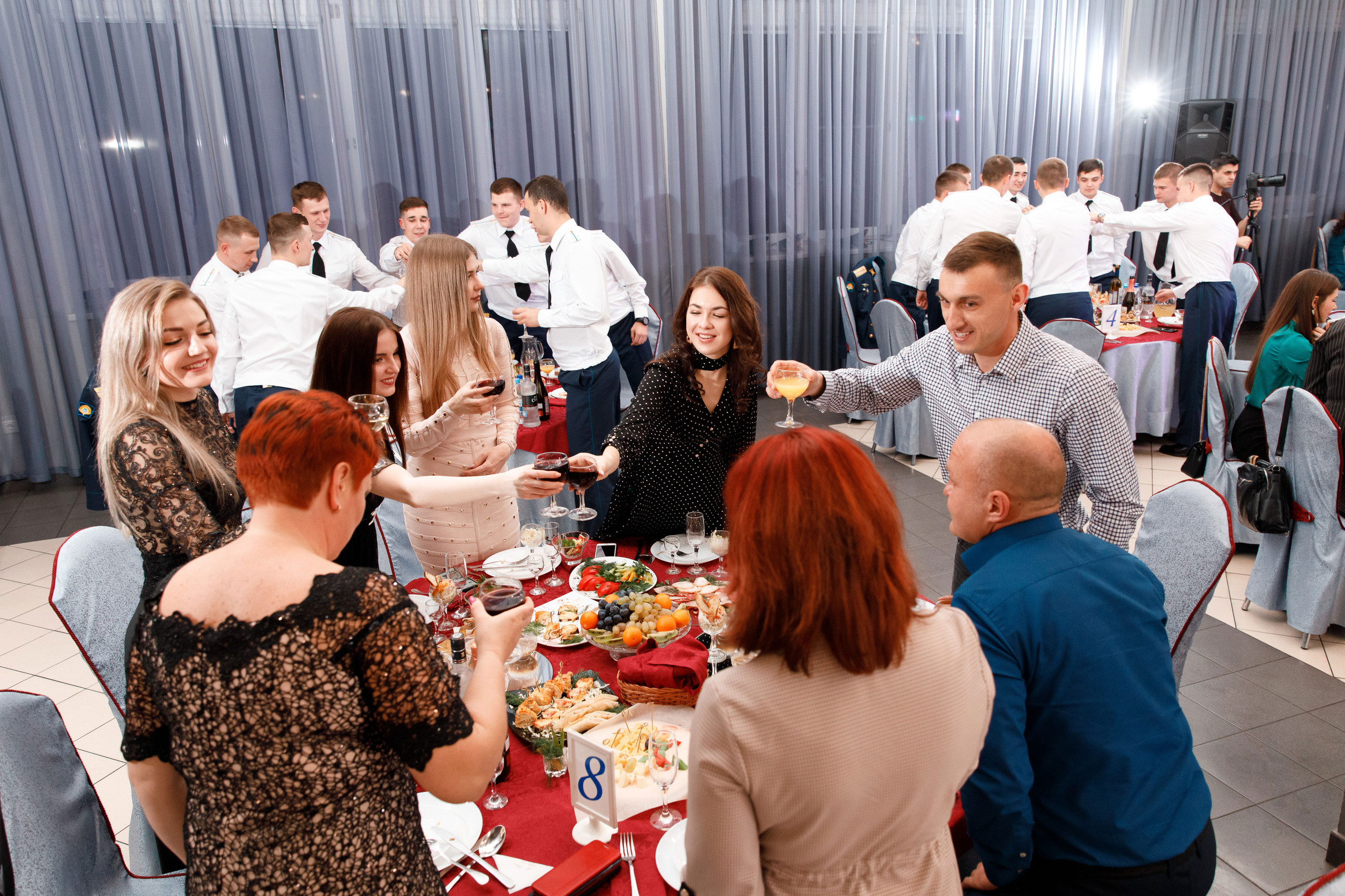 Банкет. Свадебный, семейный и школьный фотограф в Сызрани Максим Баталов
