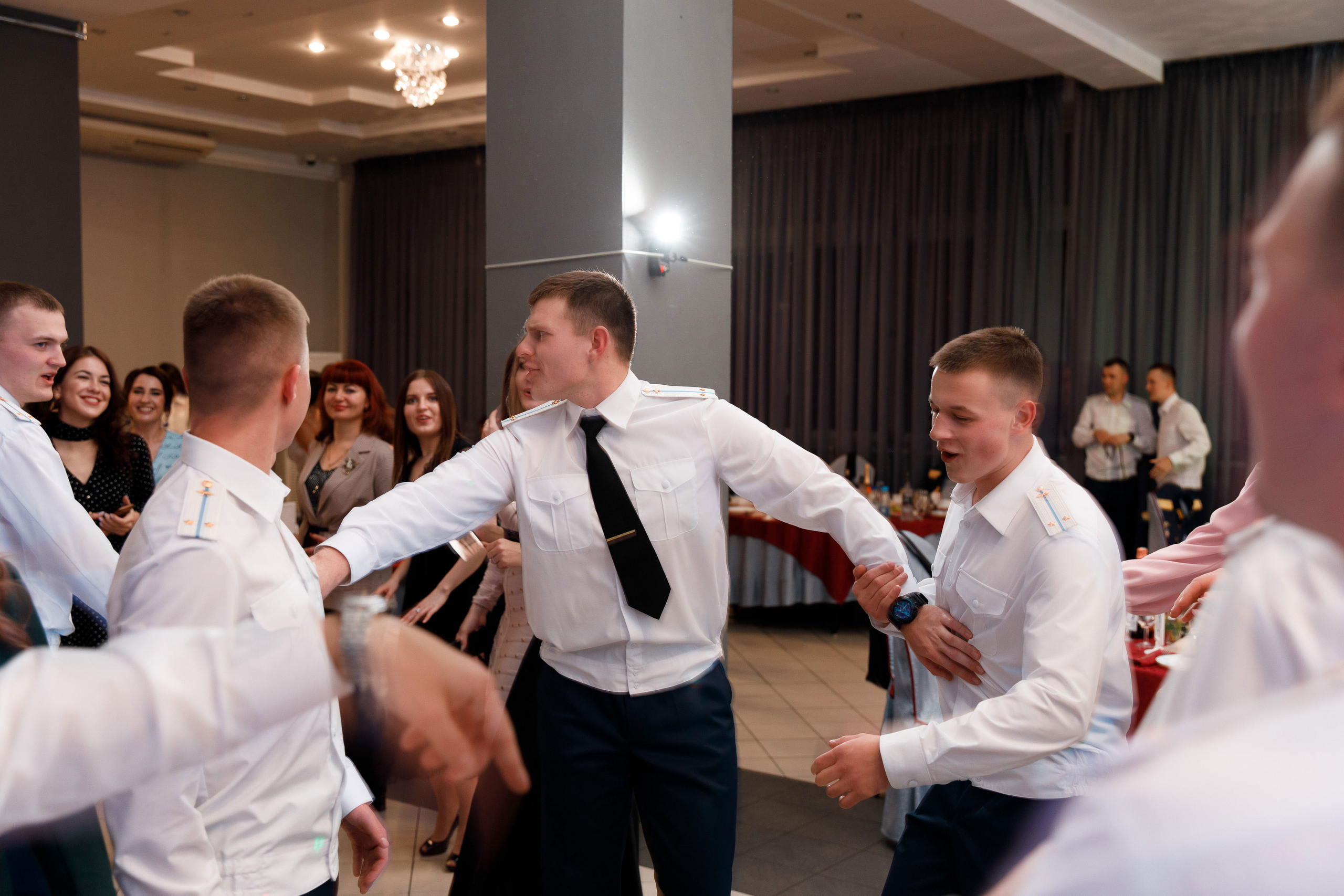 Банкет. Свадебный, семейный и школьный фотограф в Сызрани Максим Баталов