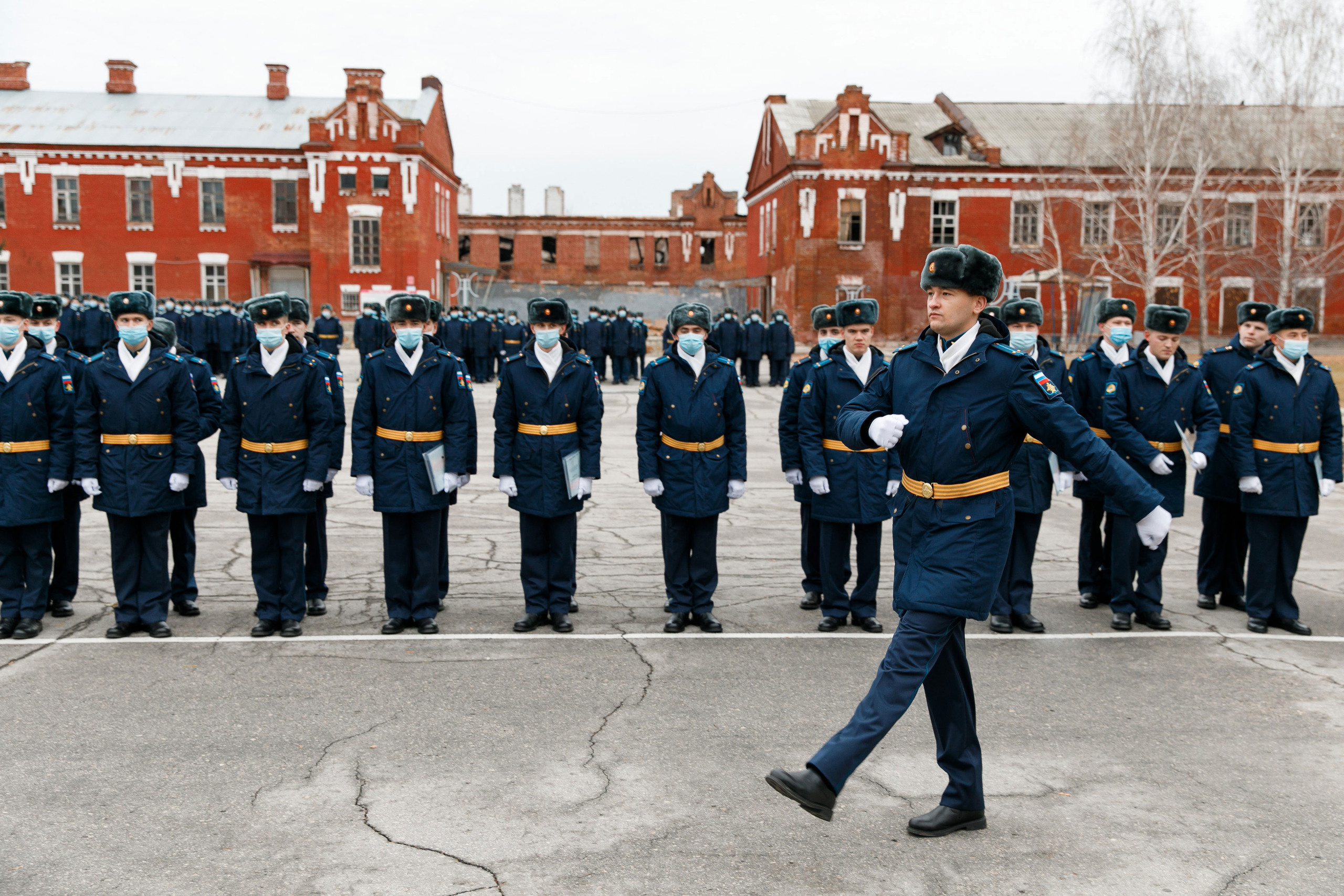 СВВАУЛ Вручение дипломов. Свадебный, семейный и школьный фотограф в Сызрани Максим Баталов