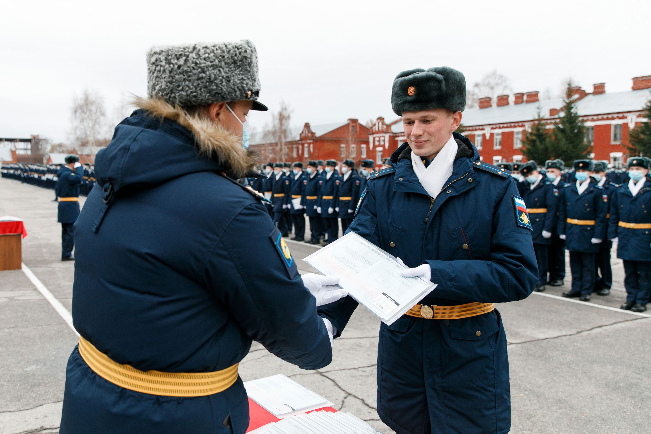 СВВАУЛ Вручение дипломов. Свадебный, семейный и школьный фотограф в Сызрани Максим Баталов