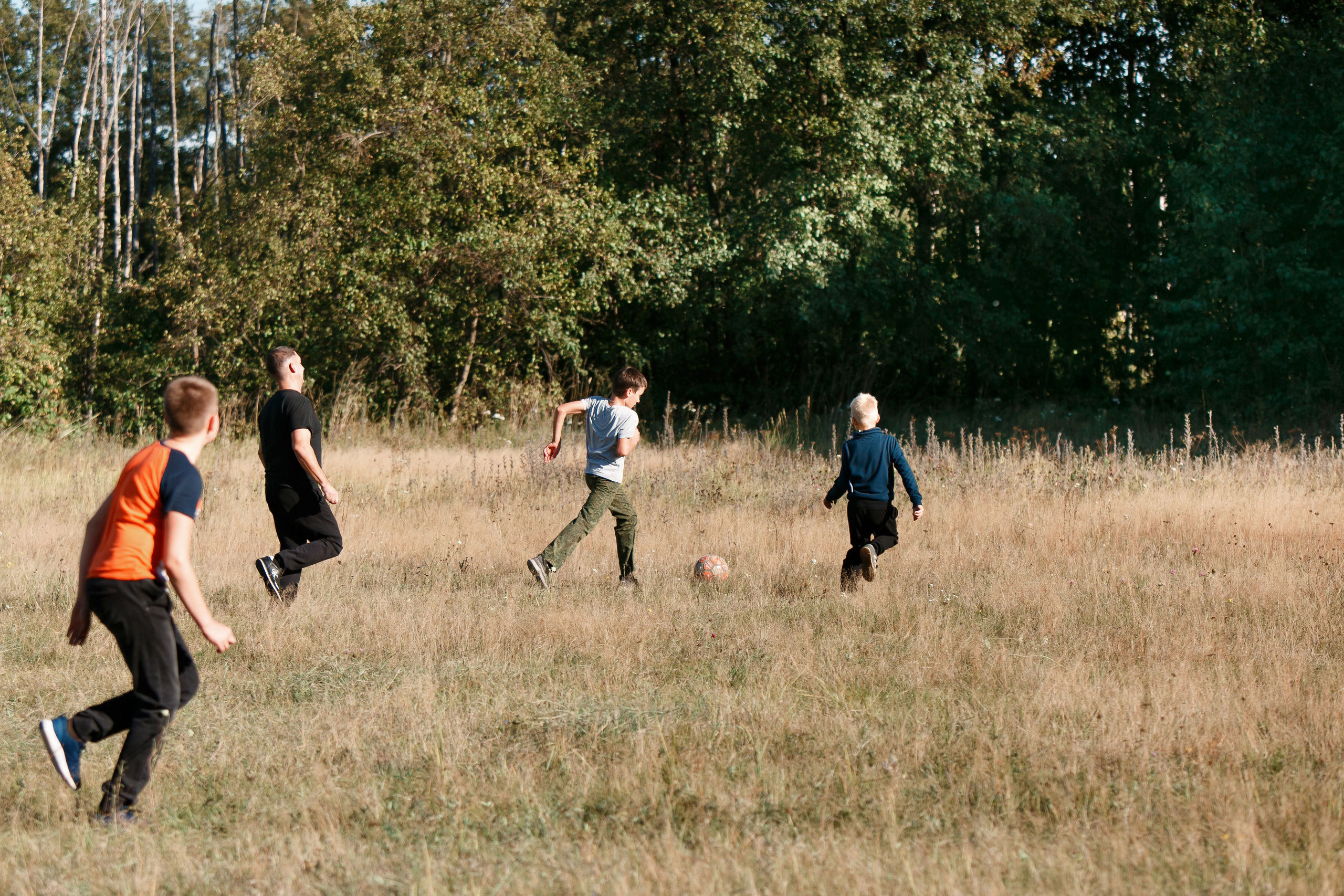 Классный отдых. Свадебный, семейный и школьный фотограф в Сызрани Максим Баталов