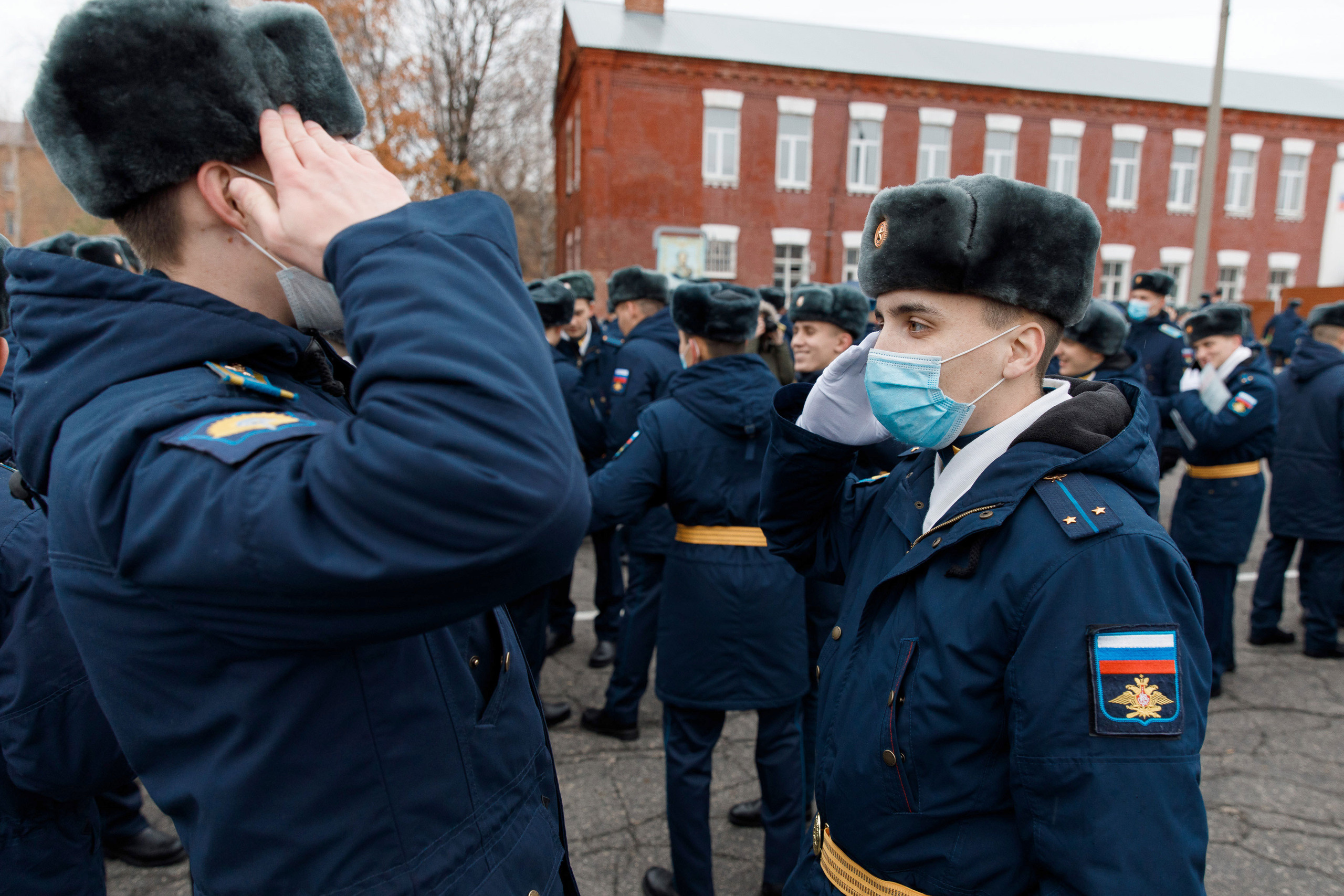 СВВАУЛ Вручение дипломов. Свадебный, семейный и школьный фотограф в Сызрани Максим Баталов