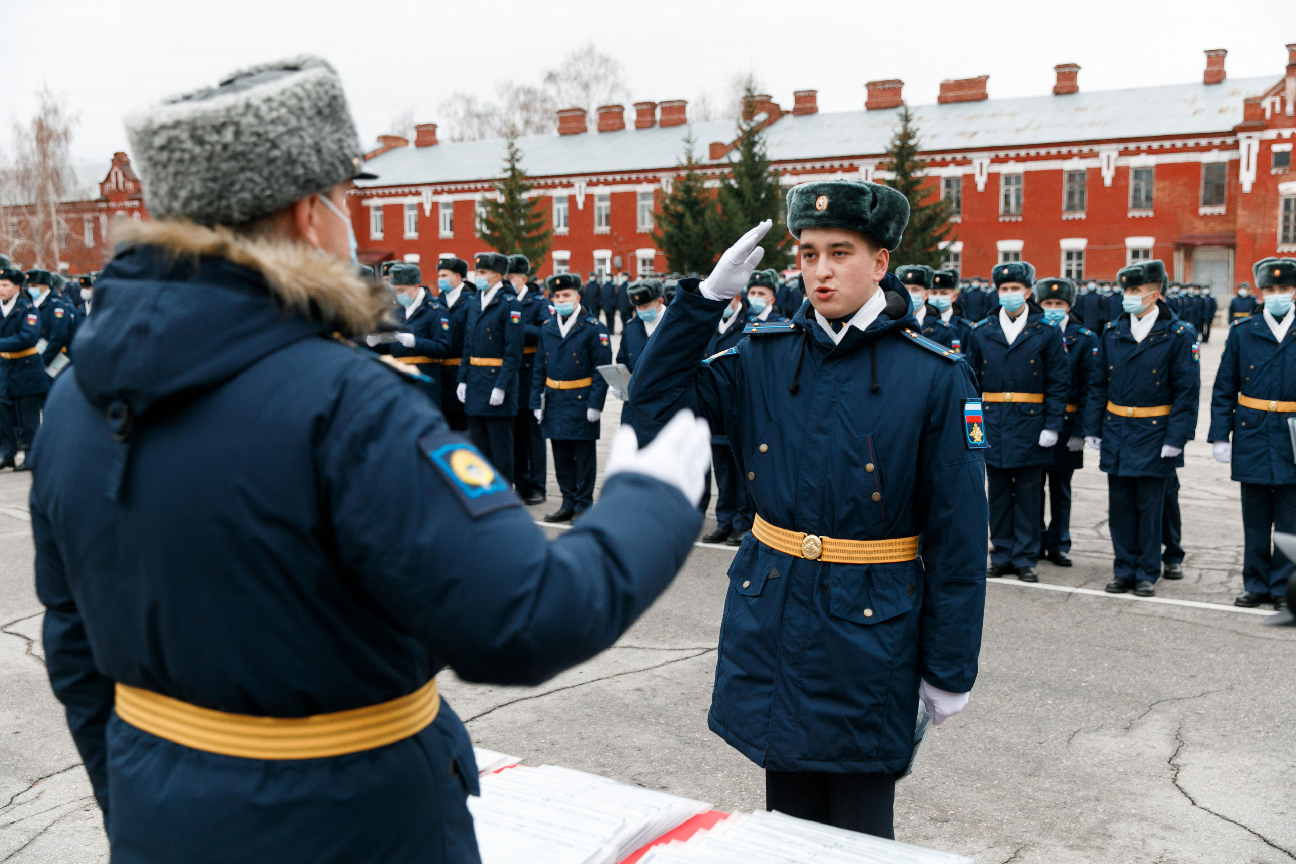 СВВАУЛ Вручение дипломов. Свадебный, семейный и школьный фотограф в Сызрани Максим Баталов