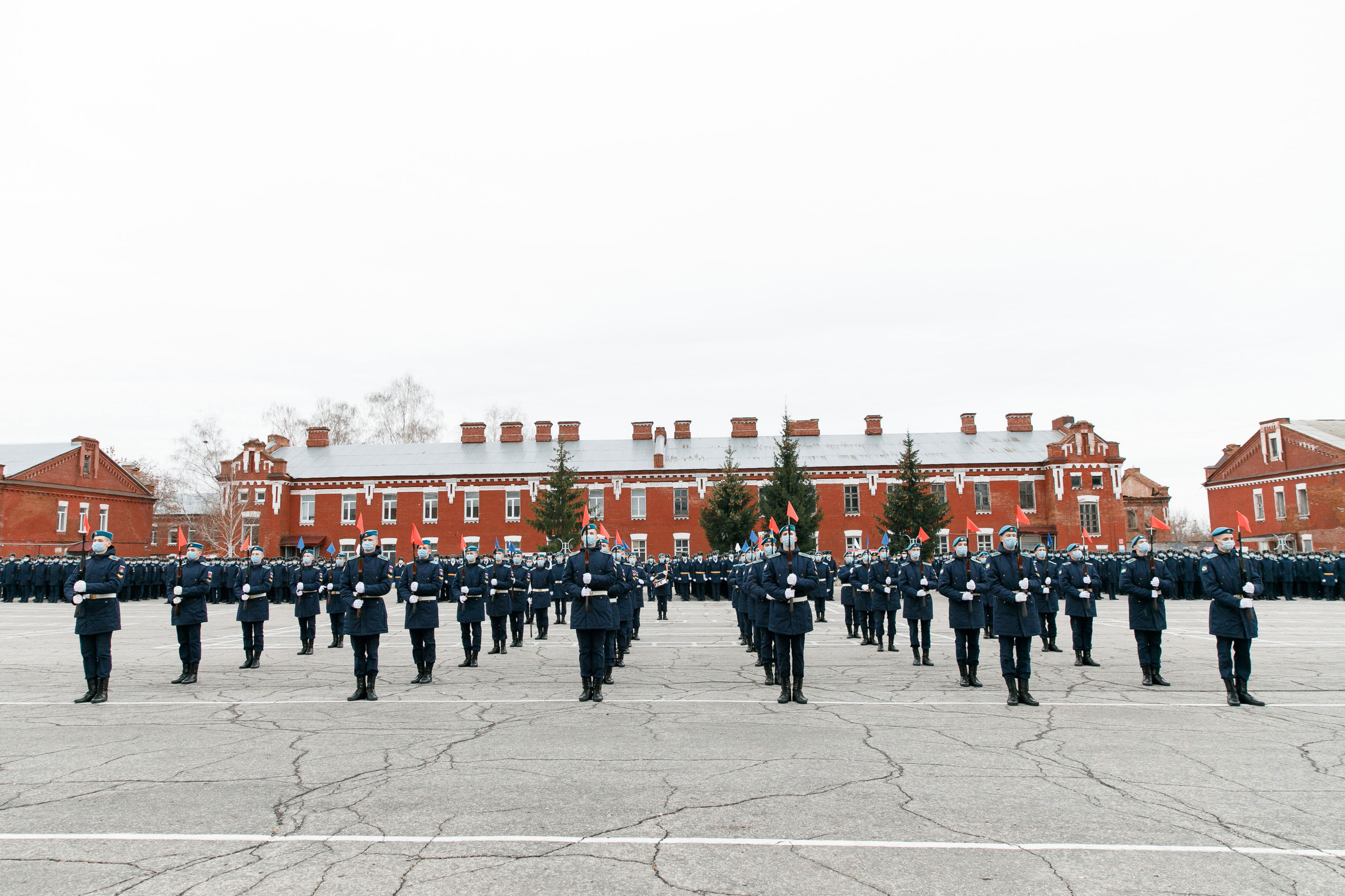СВВАУЛ Вручение дипломов. Свадебный, семейный и школьный фотограф в Сызрани Максим Баталов