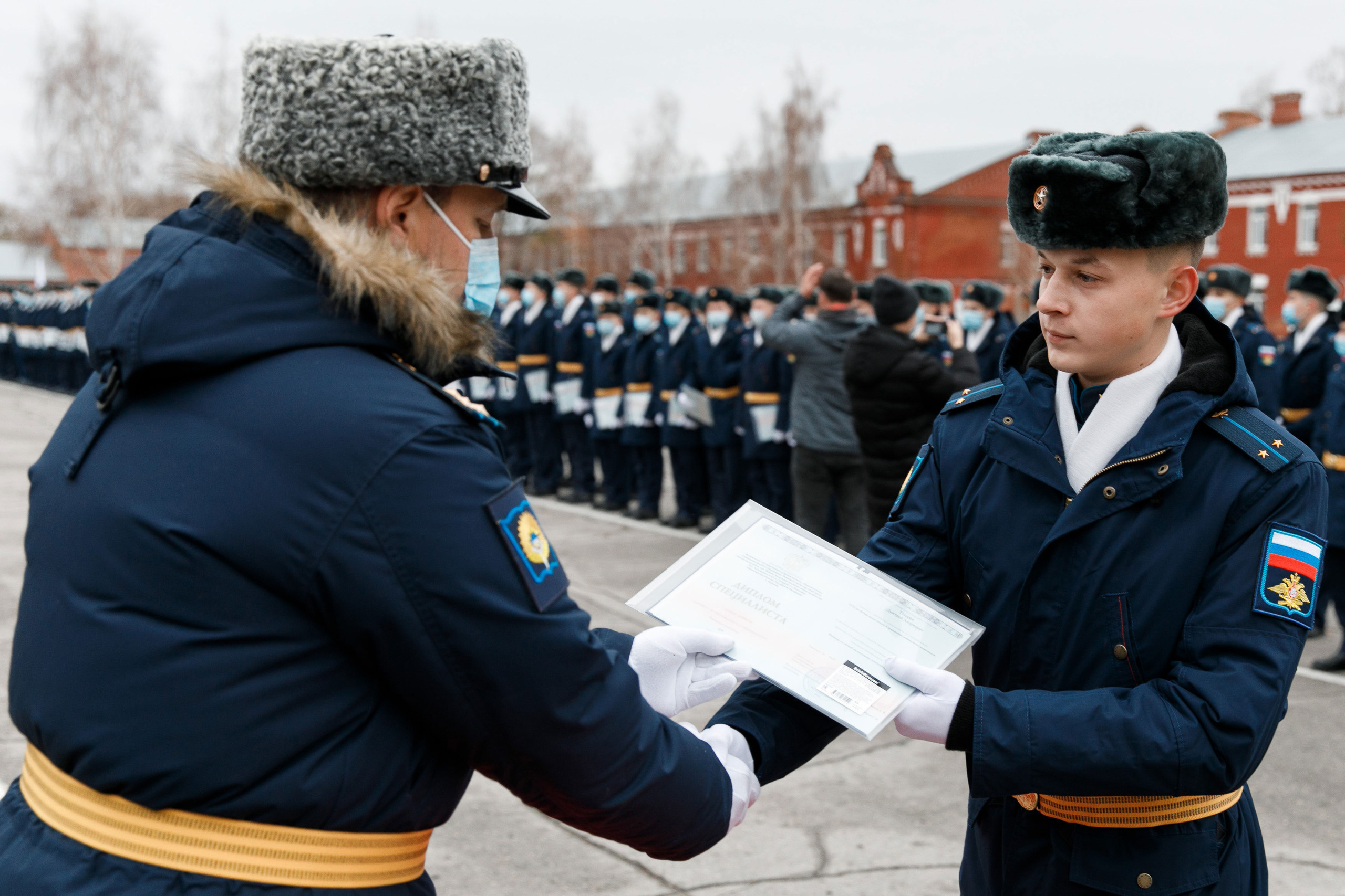 СВВАУЛ Вручение дипломов. Свадебный, семейный и школьный фотограф в Сызрани Максим Баталов