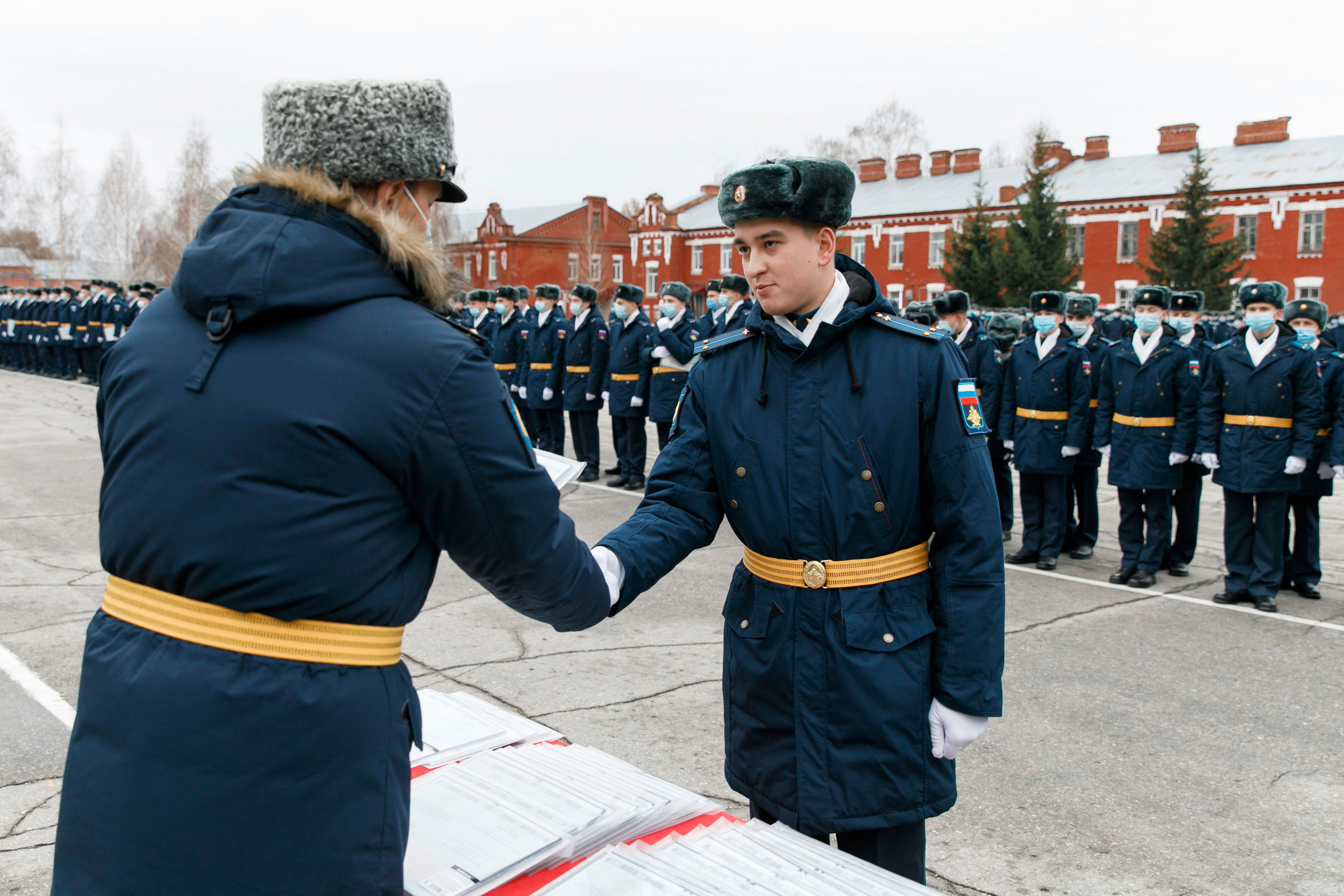 СВВАУЛ Вручение дипломов. Свадебный, семейный и школьный фотограф в Сызрани Максим Баталов