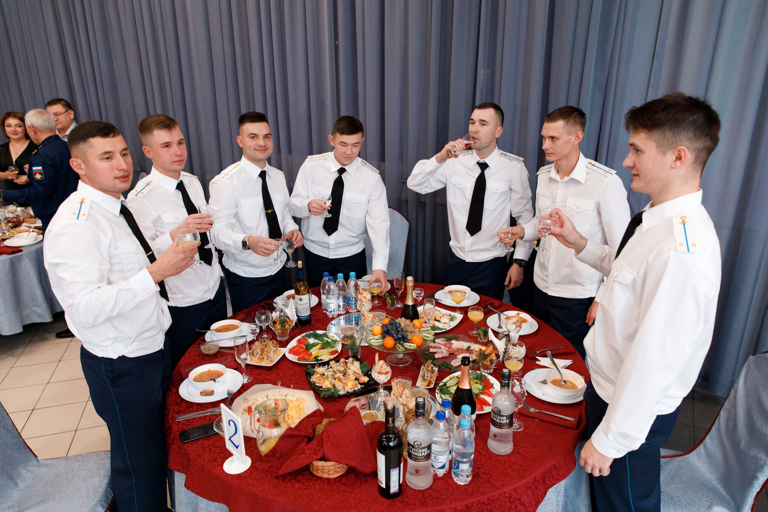 Банкет. Свадебный, семейный и школьный фотограф в Сызрани Максим Баталов