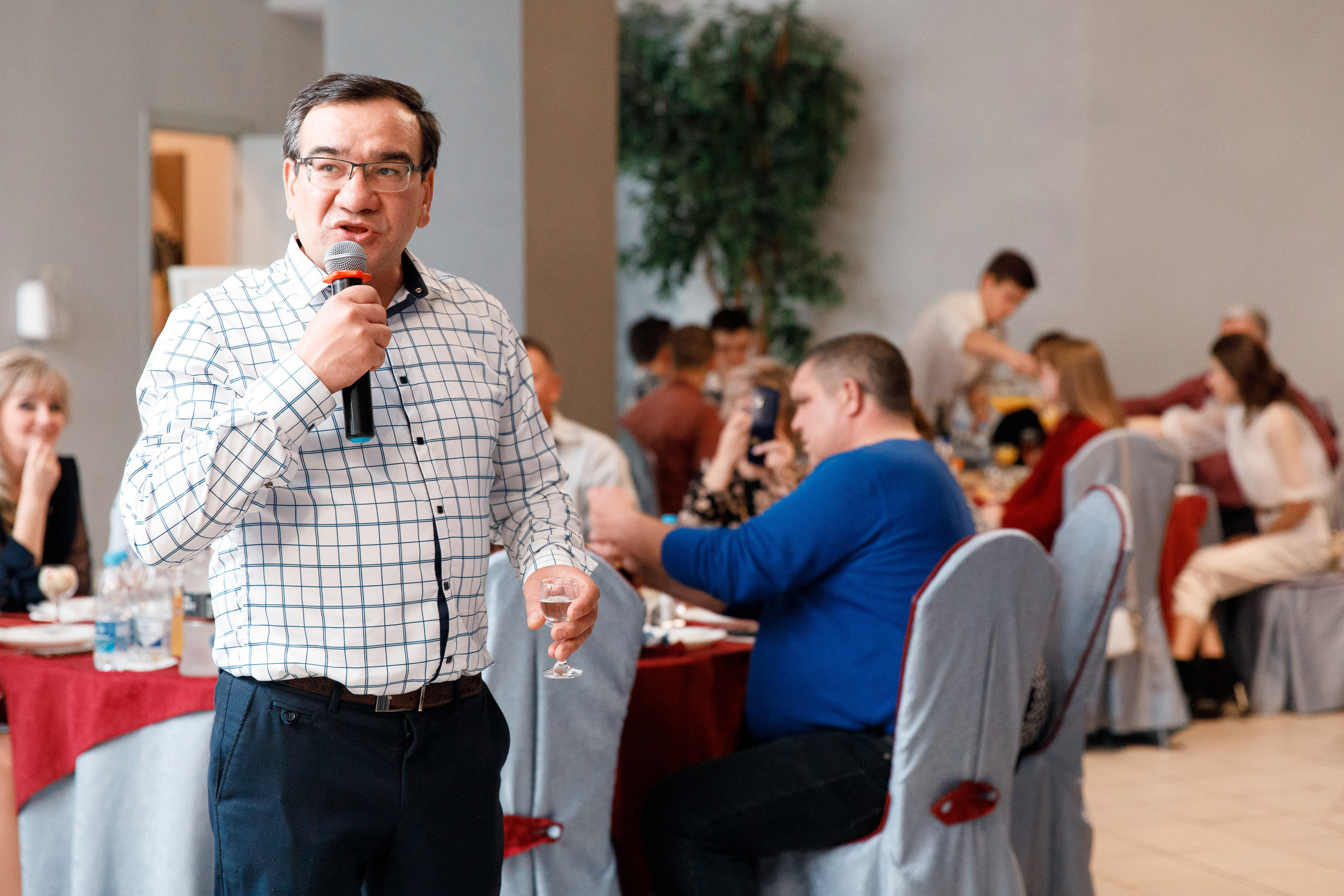 Банкет. Свадебный, семейный и школьный фотограф в Сызрани Максим Баталов