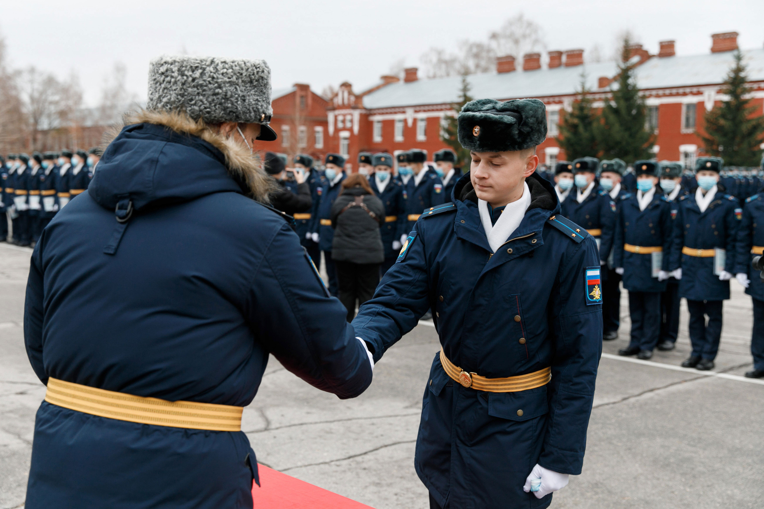 СВВАУЛ Вручение дипломов. Свадебный, семейный и школьный фотограф в Сызрани Максим Баталов