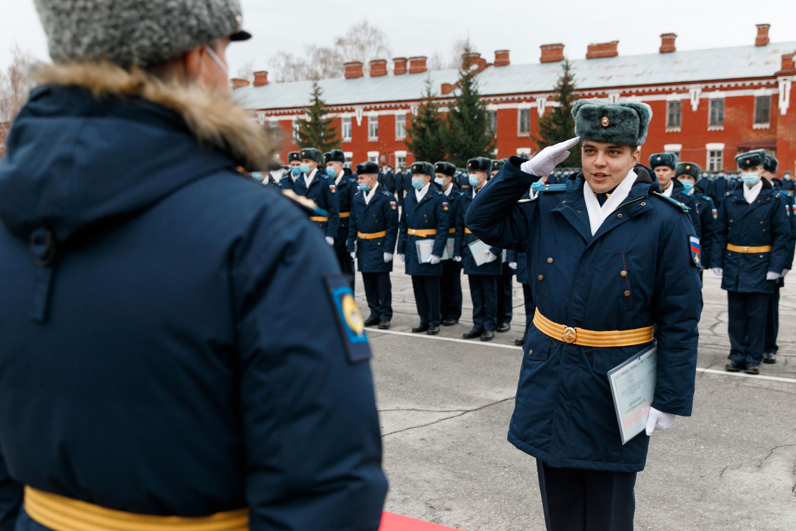 СВВАУЛ Вручение дипломов. Свадебный, семейный и школьный фотограф в Сызрани Максим Баталов