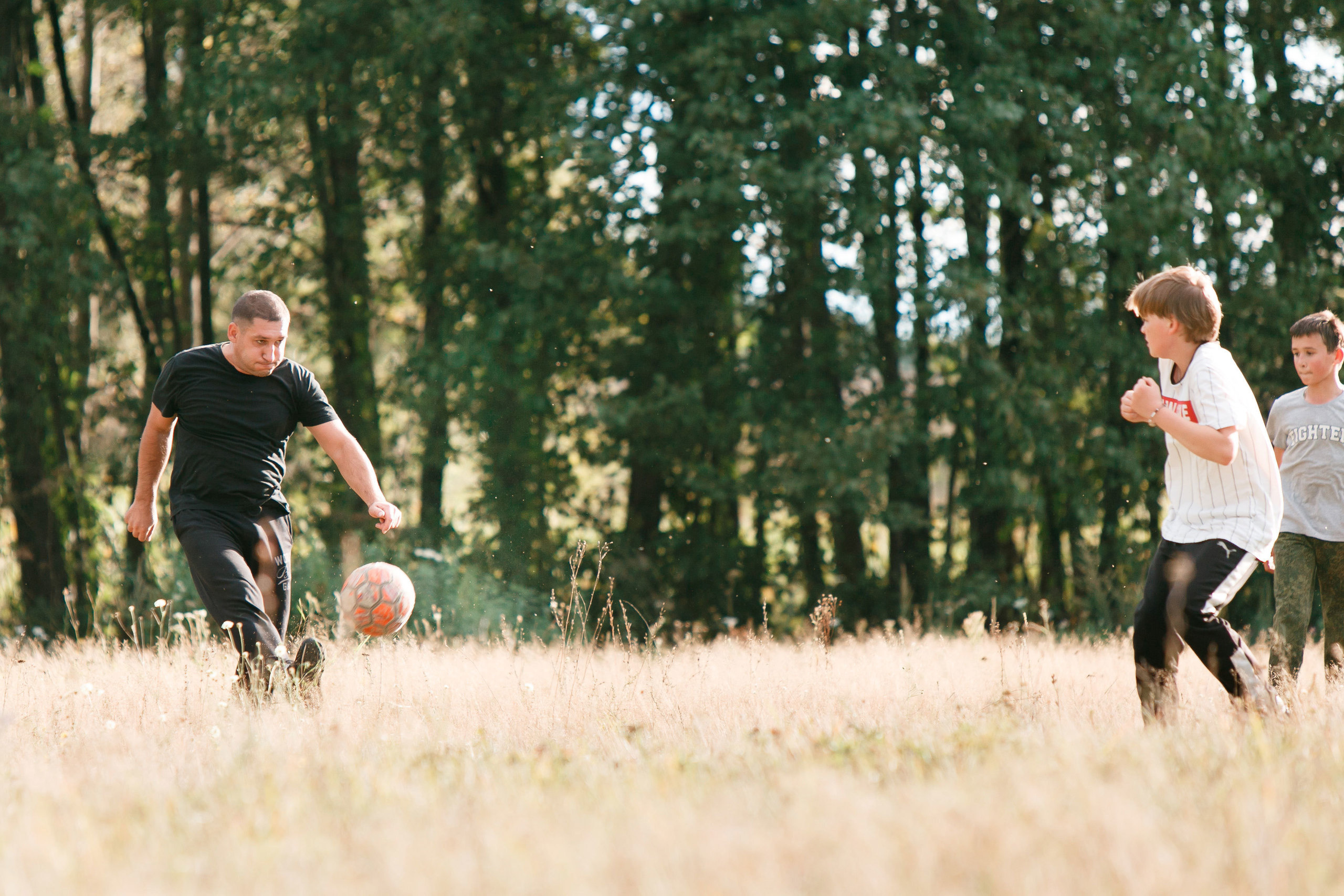 Классный отдых. Свадебный, семейный и школьный фотограф в Сызрани Максим Баталов