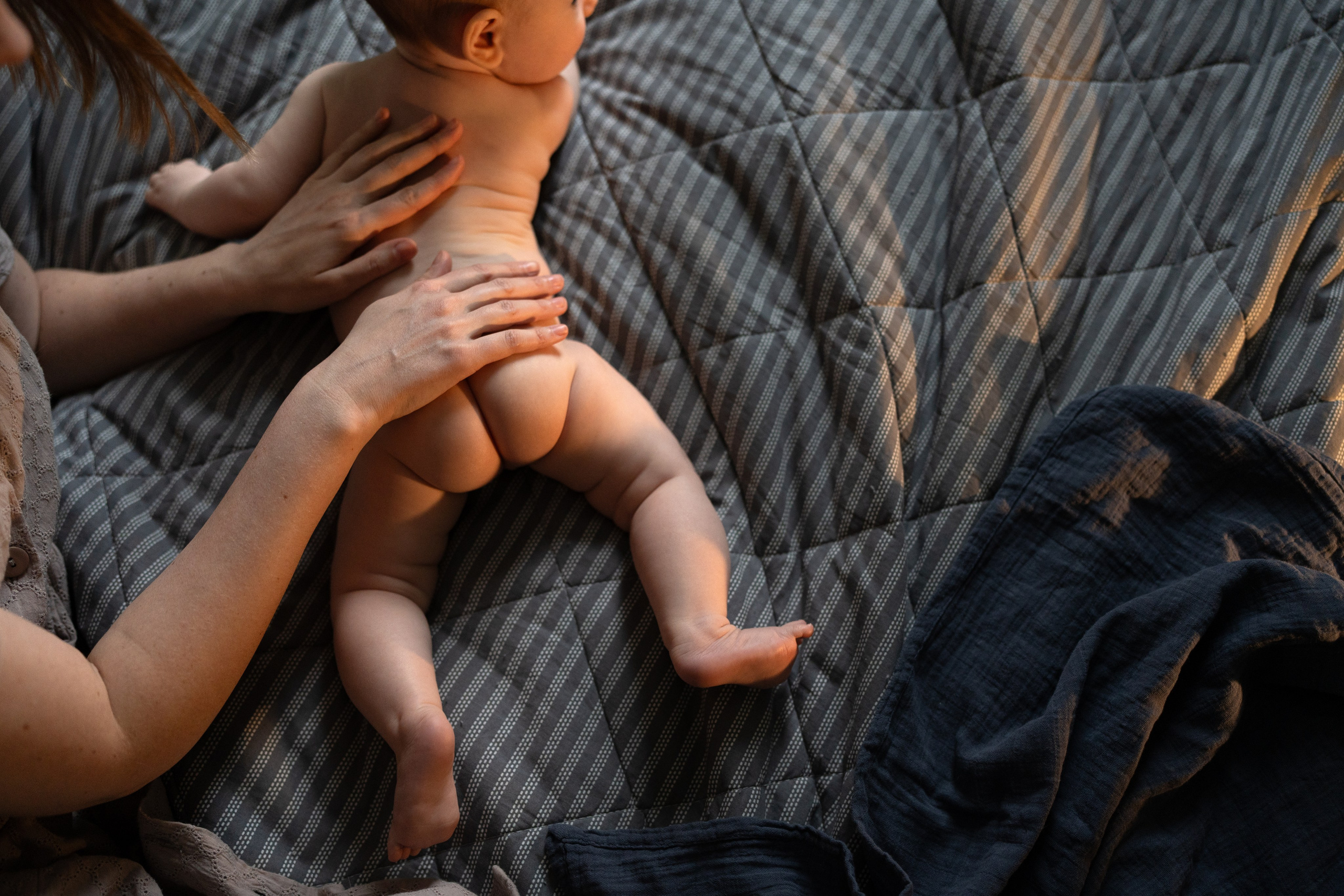 Домашняя фотосессия мамы и дочки. Детский, семейный и ньюборн фотограф в Москве Юлия Шуарт