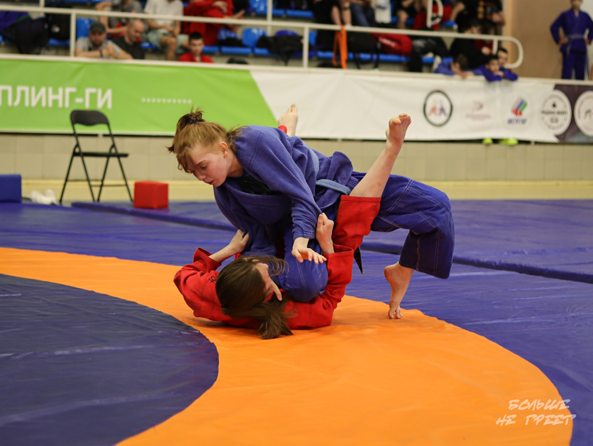 ПЕРВЕНСТВО УРФО ПО СПОРТИВНОЙ БОРЬБЕ ГРЭППЛИНГ И ГРЭППЛИНГ-ГИ. Больше не греет