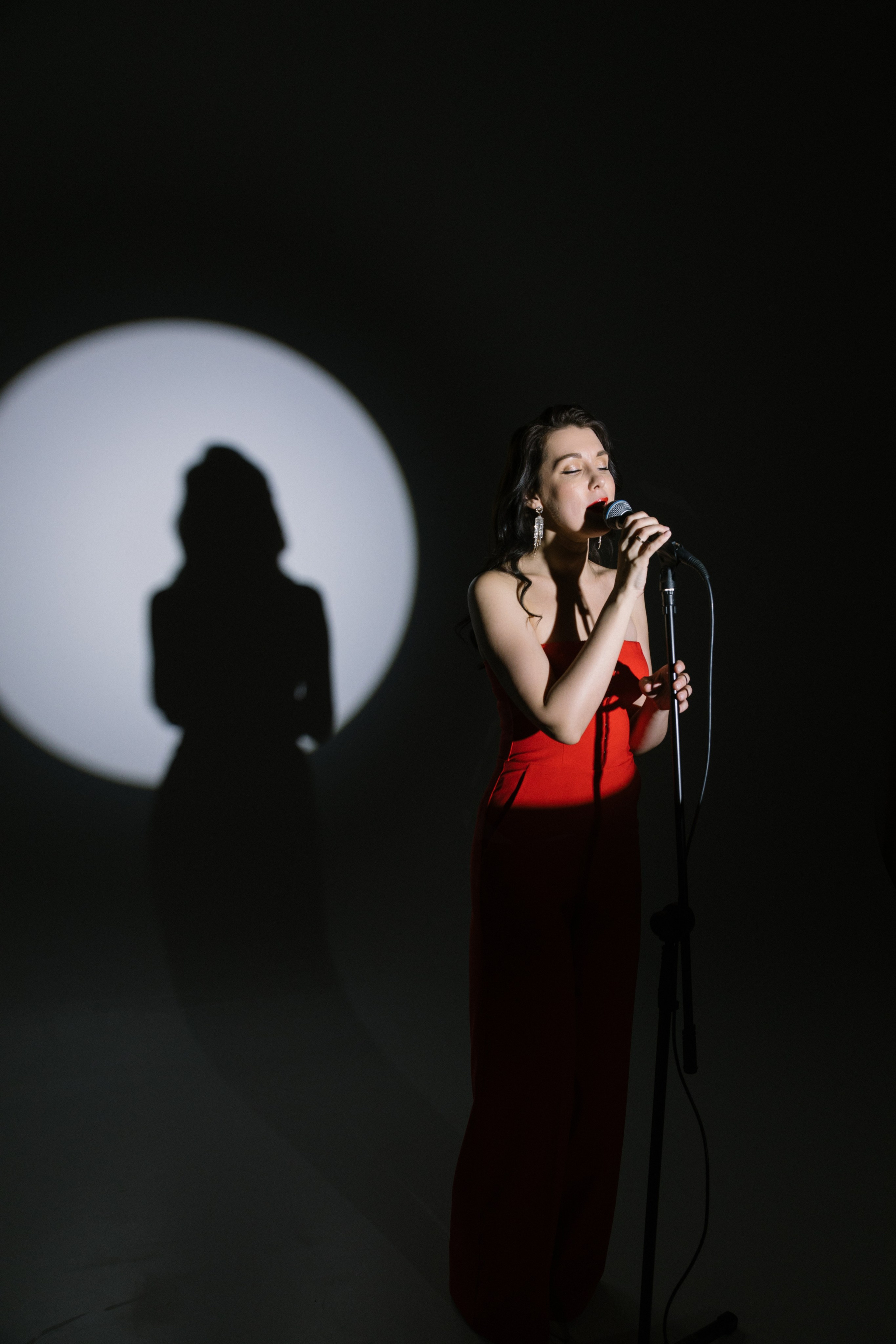 Content | Певица