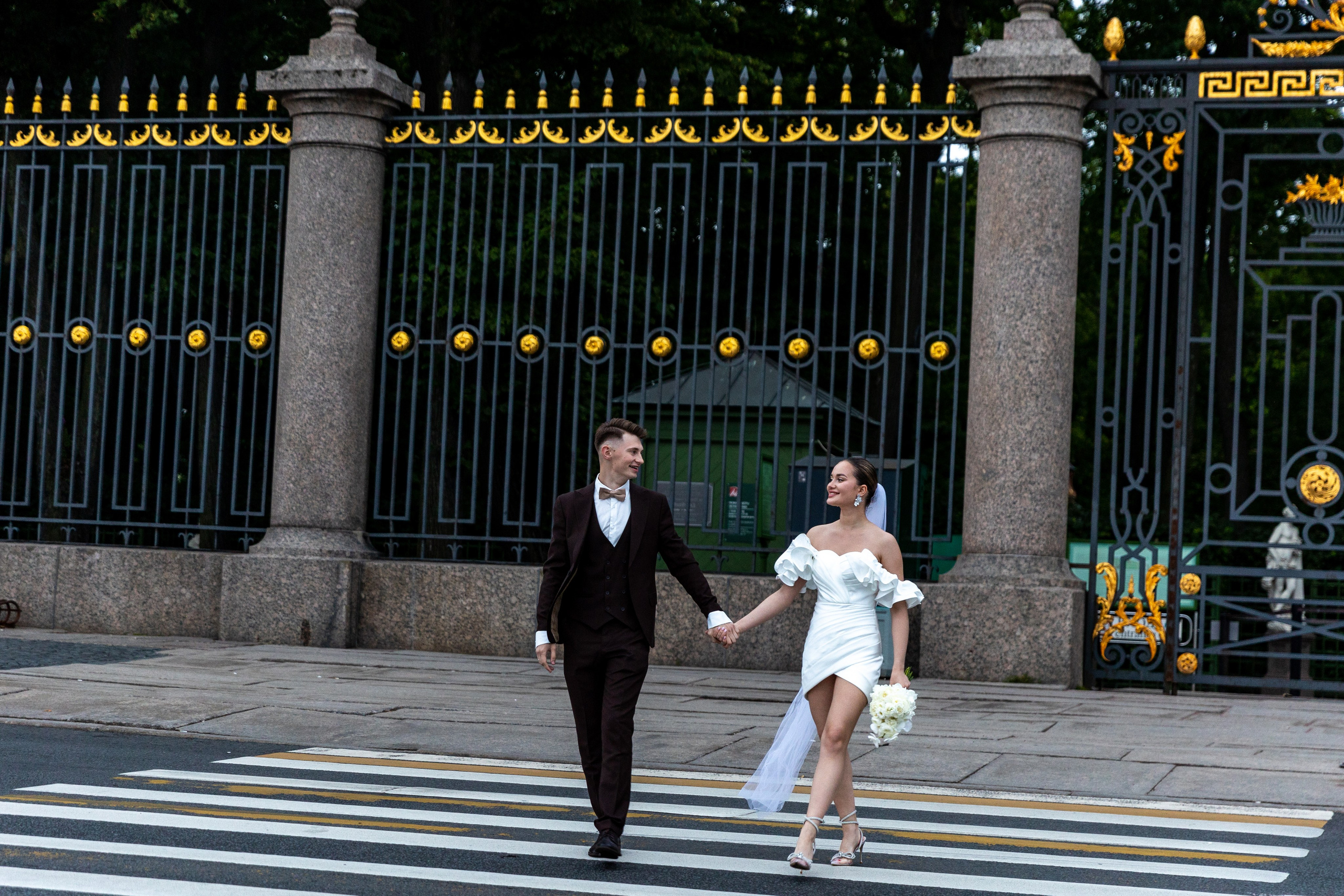 Прогулка в белые ночи. Крис и Лев. Фотограф в Санкт-Петербурге Закута Ольга