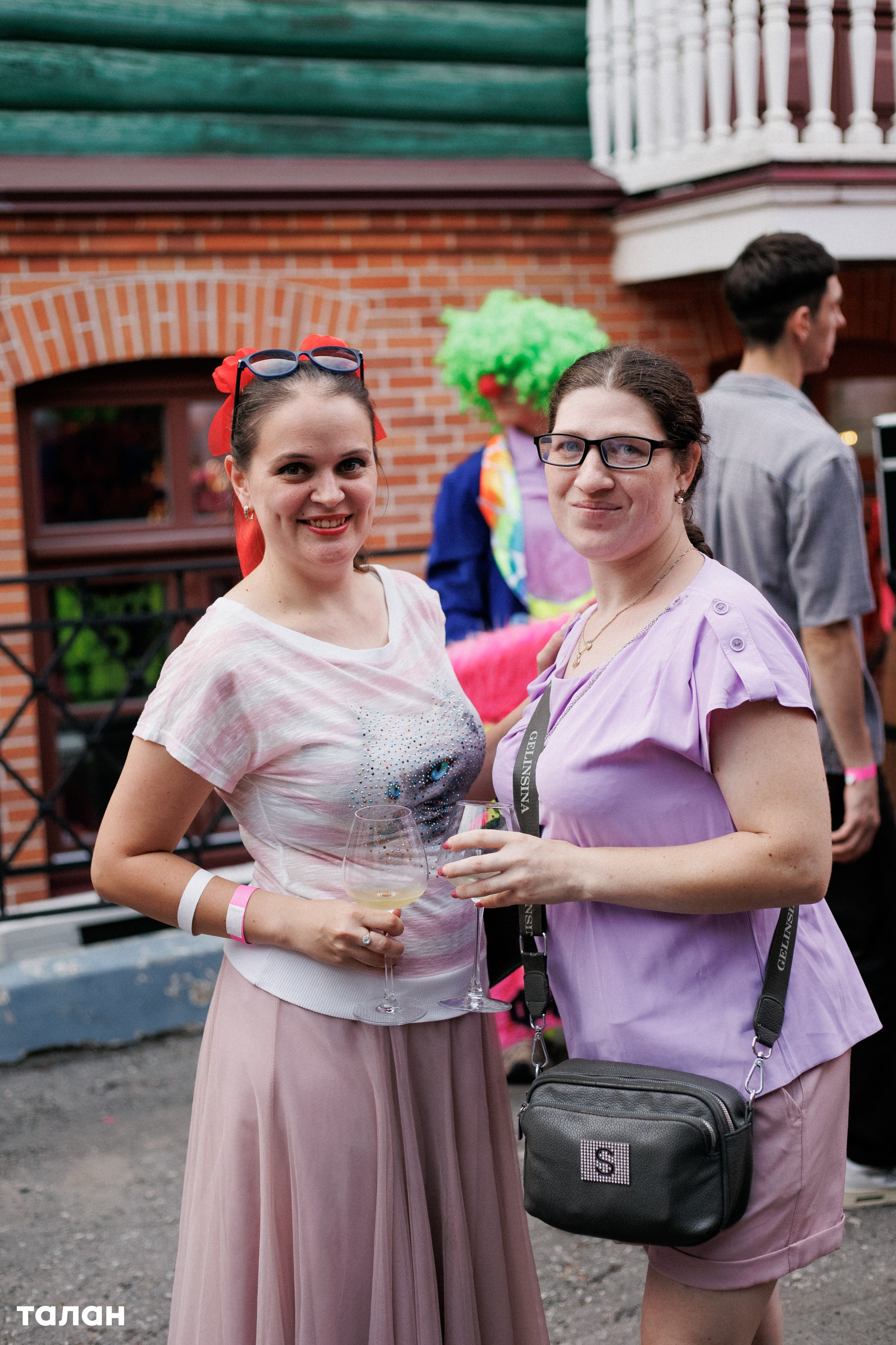 ВИНОТЕКА [бар+магаз] — BIRTHDAY PARTY. СВОИ. ФОТООТЧЕТЫ-СОБЫТИЯ-МЕСТА