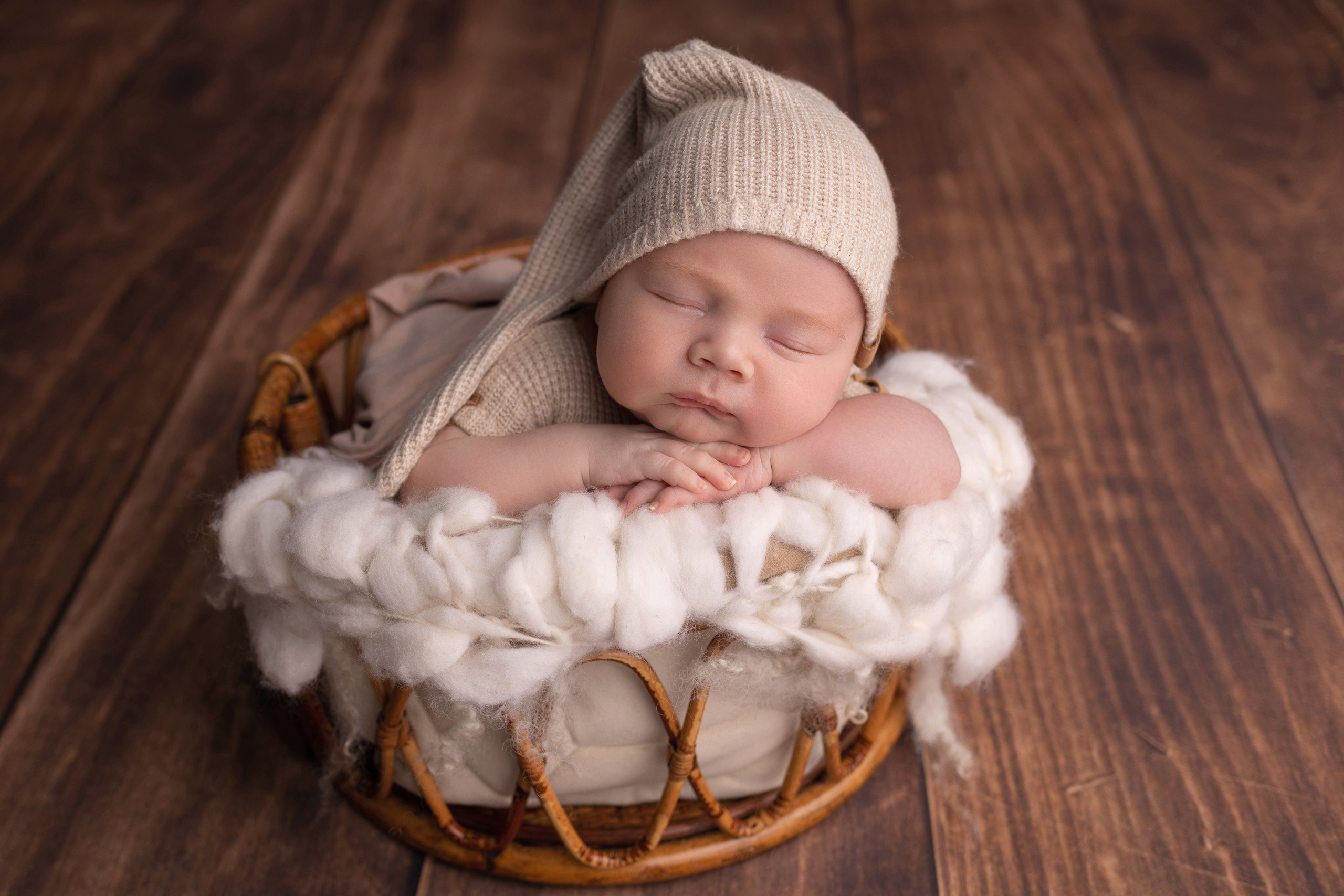 Классическая фотосессия малыша. Фотограф новорожденных малышей в Омске и Омской области Эльвира Камаева