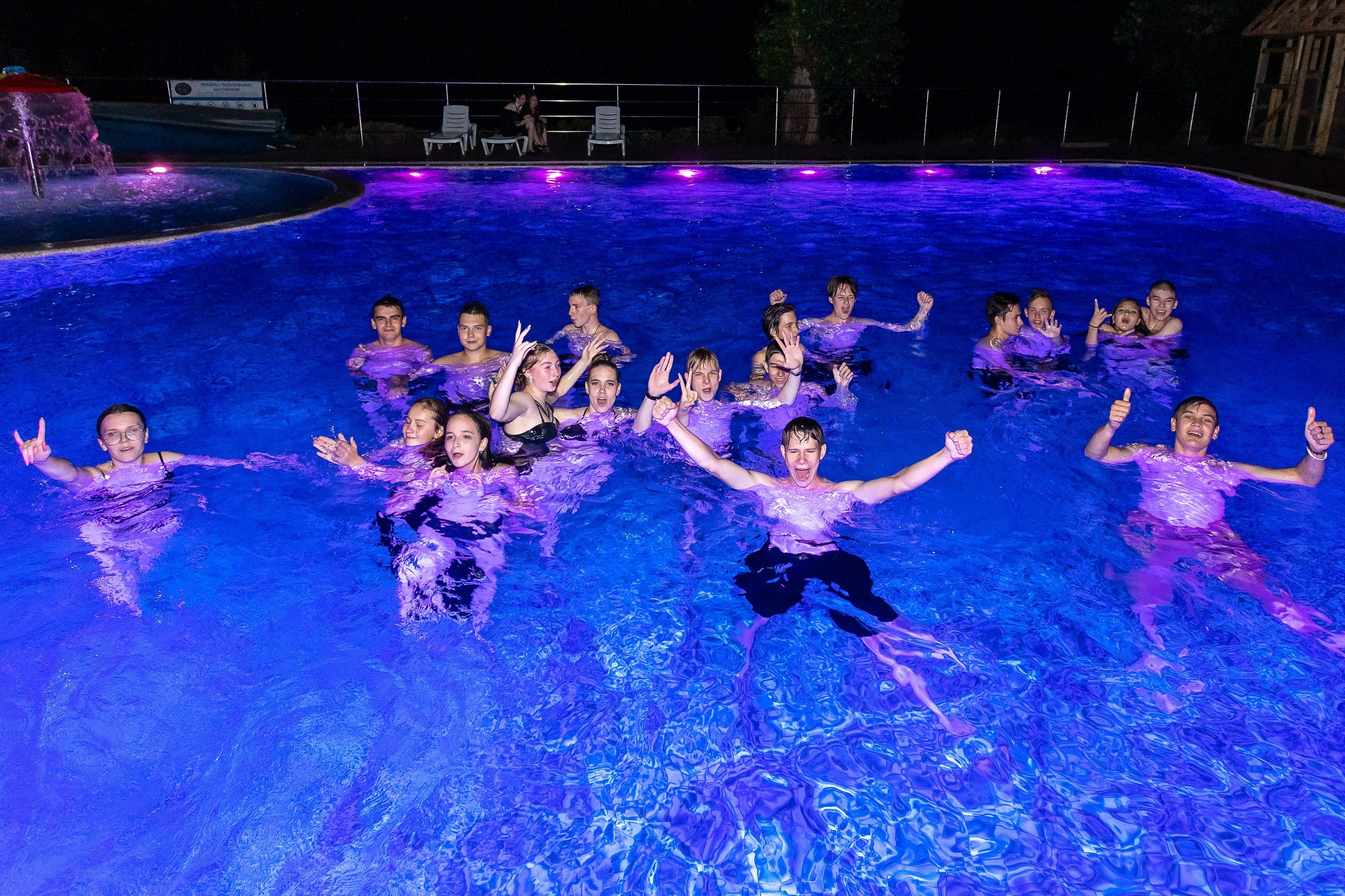 Вручение аттестата и выпускной вечер. Выпускные альбомы Майкоп, Краснодар Елена Золотарева