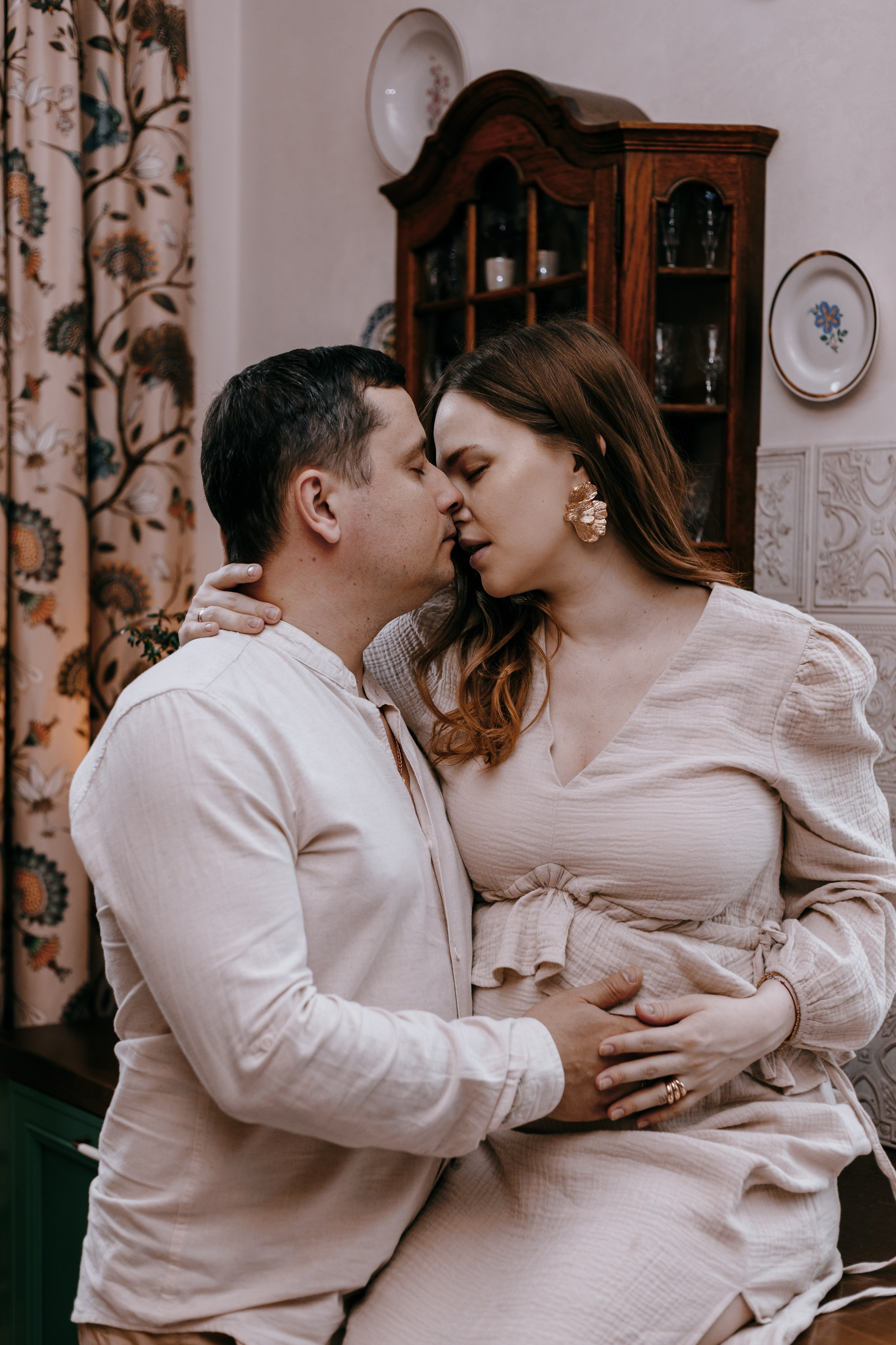 На фото уже трое…. Свадебный и репортажный фотограф рилсмейкер Москва Сочи Виктория Славнова