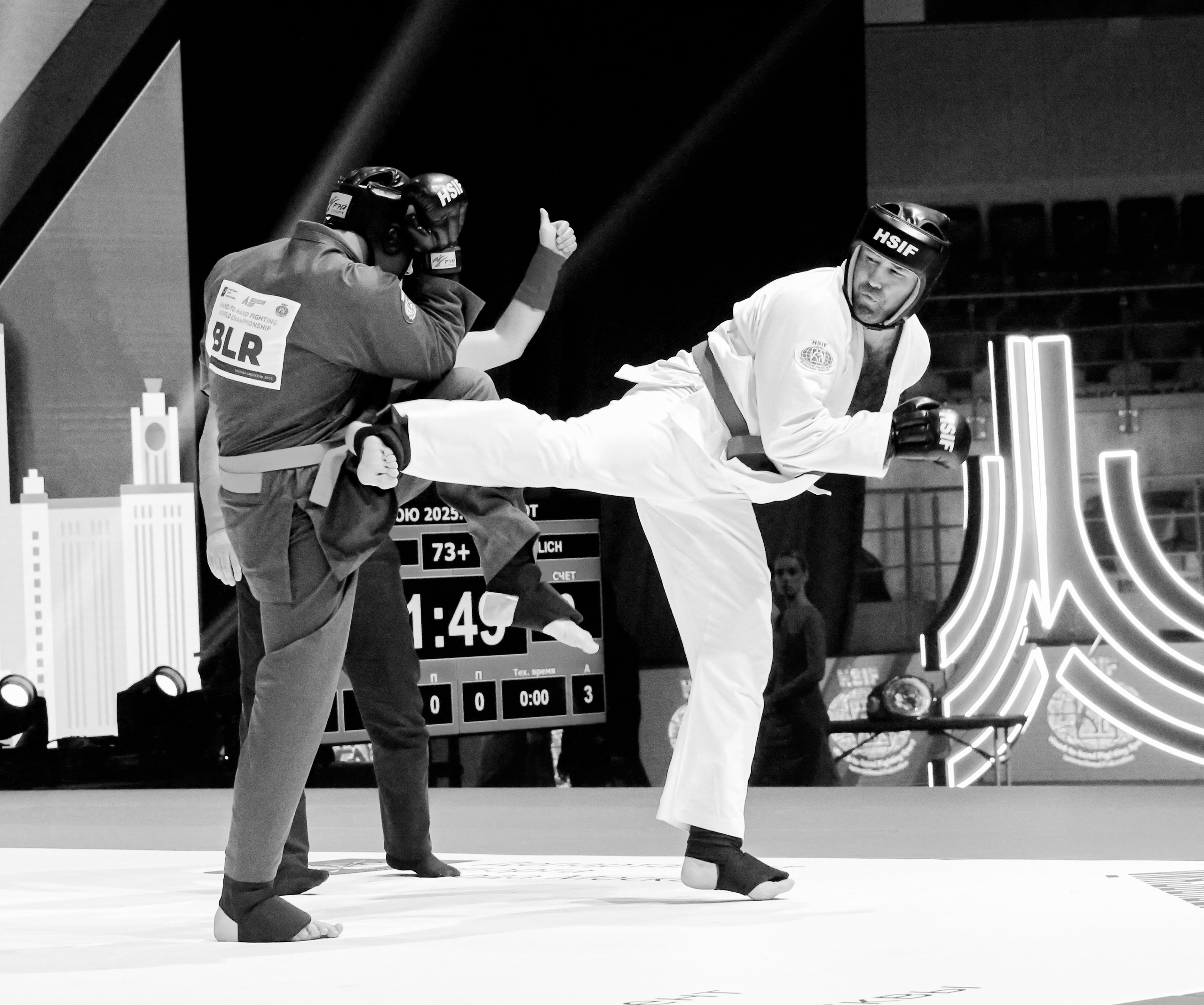 «Спорт через объектив: история в каждом снимке!»