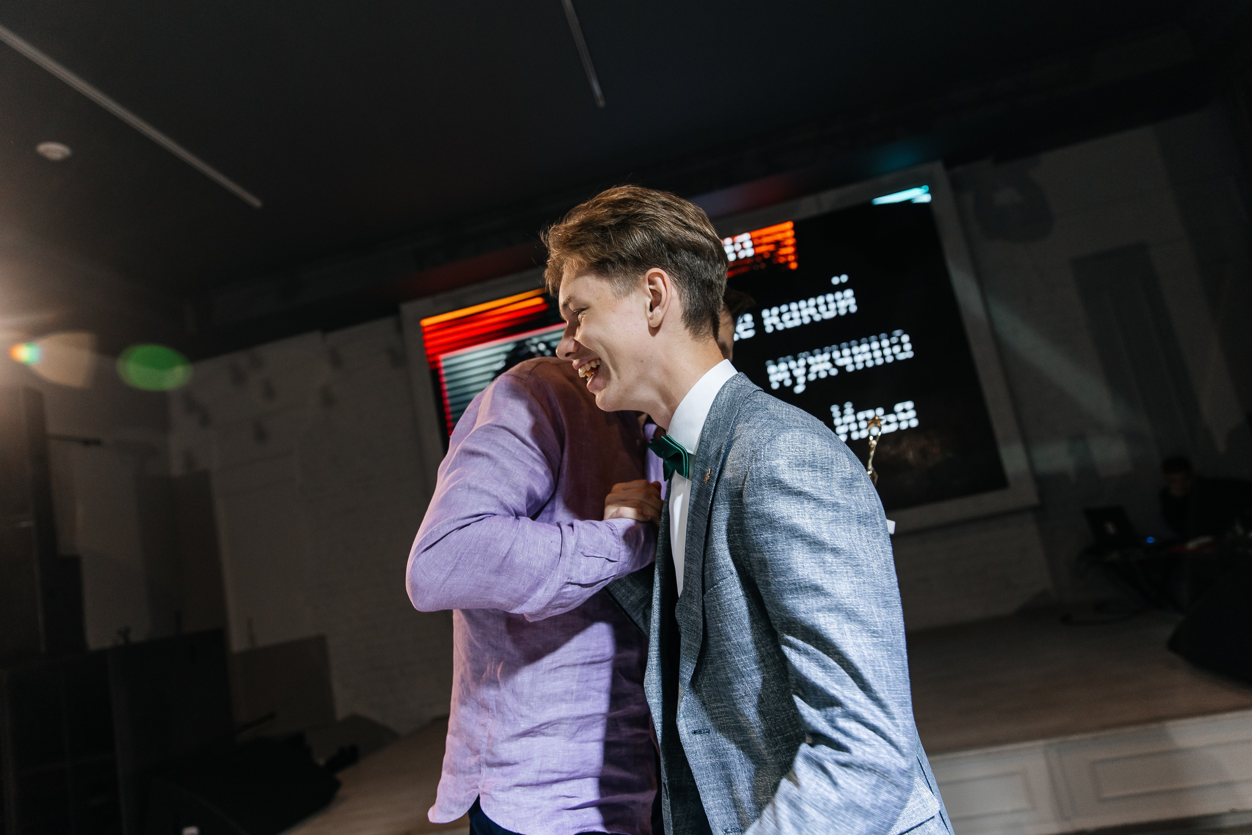 2023-06-23 Выпускной МБОУ СОШ № 10. Фотограф в Красноярске