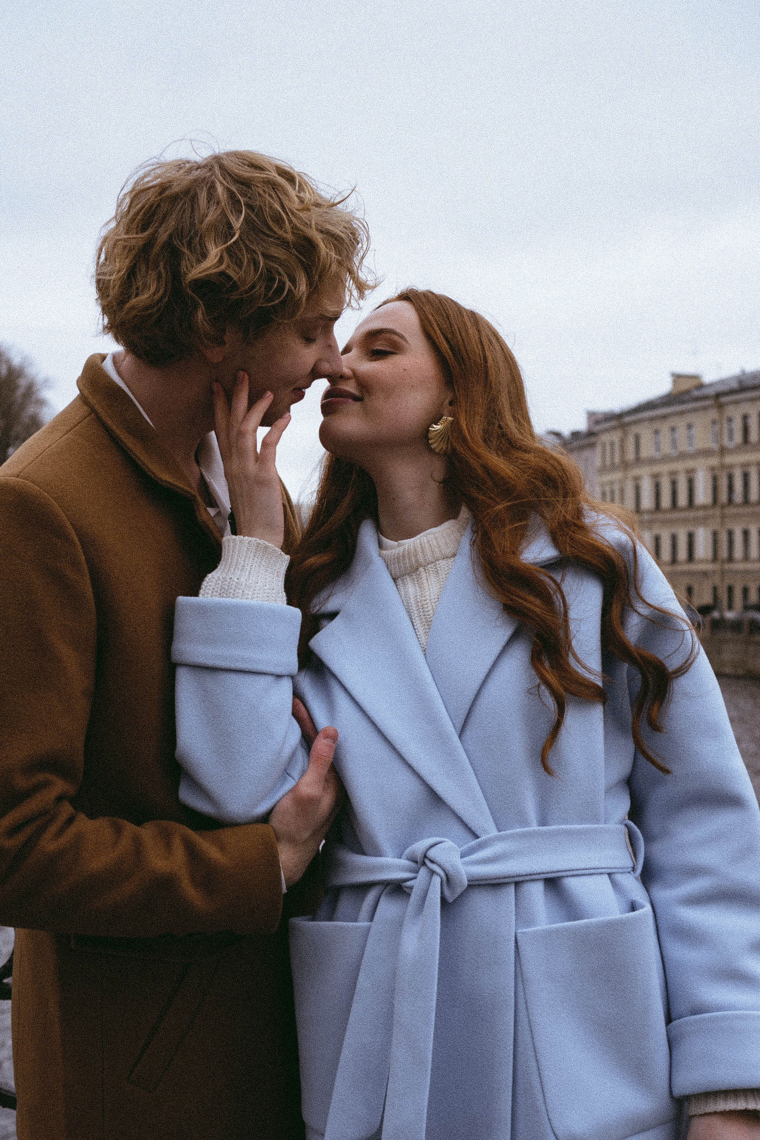 СВАДЕБНАЯ ПРОГУЛКА ПО ПЕТРОГРАДКЕ ВЕСНОЙ (ФОТОСЕССИИЯ ПАРЫ СВАДЕБНАЯ). Профессиональный фотограф, Санкт-Петербург — Виктория Богомолова