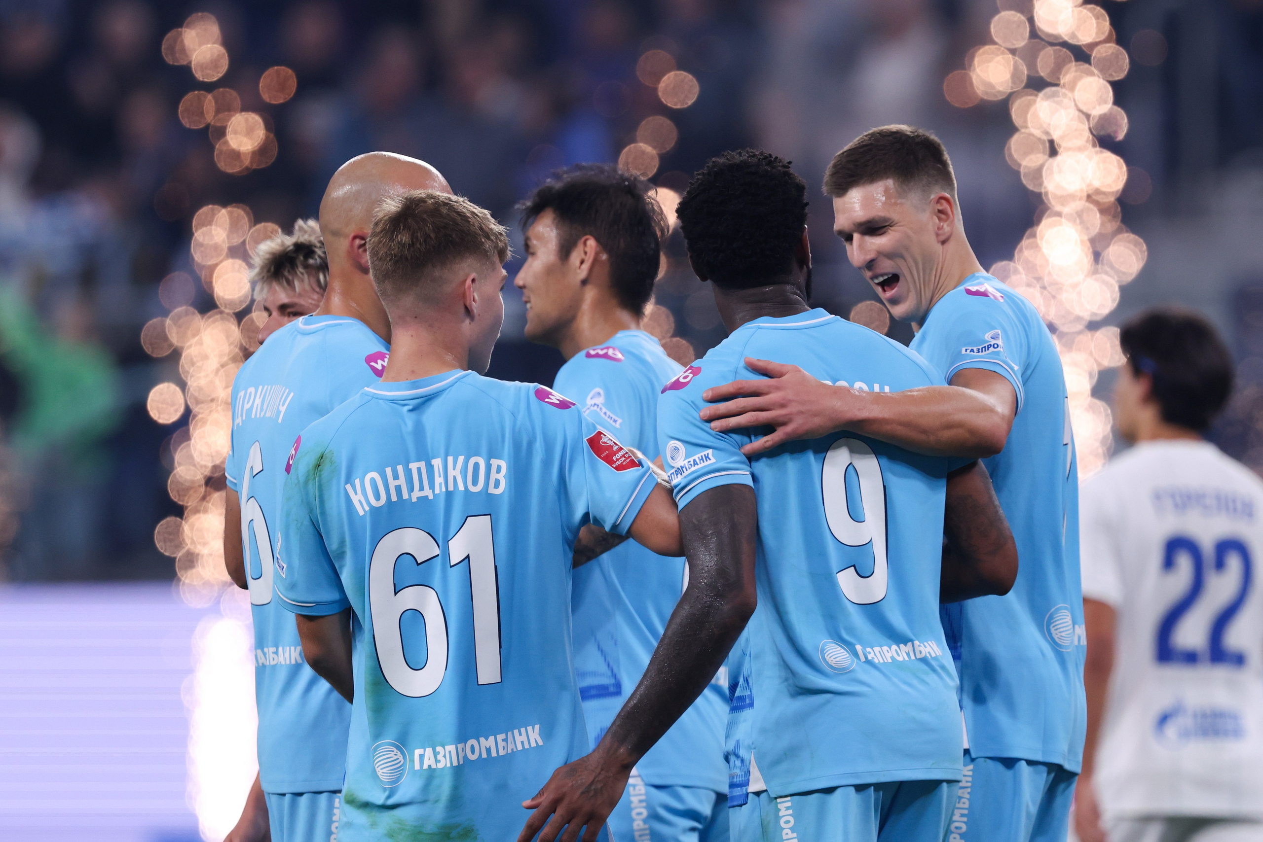 ФК Зенит -ФК Оренбург Fonbet Кубок России 2025/26. Спортивный и репортажный фотограф Антон Тереханов