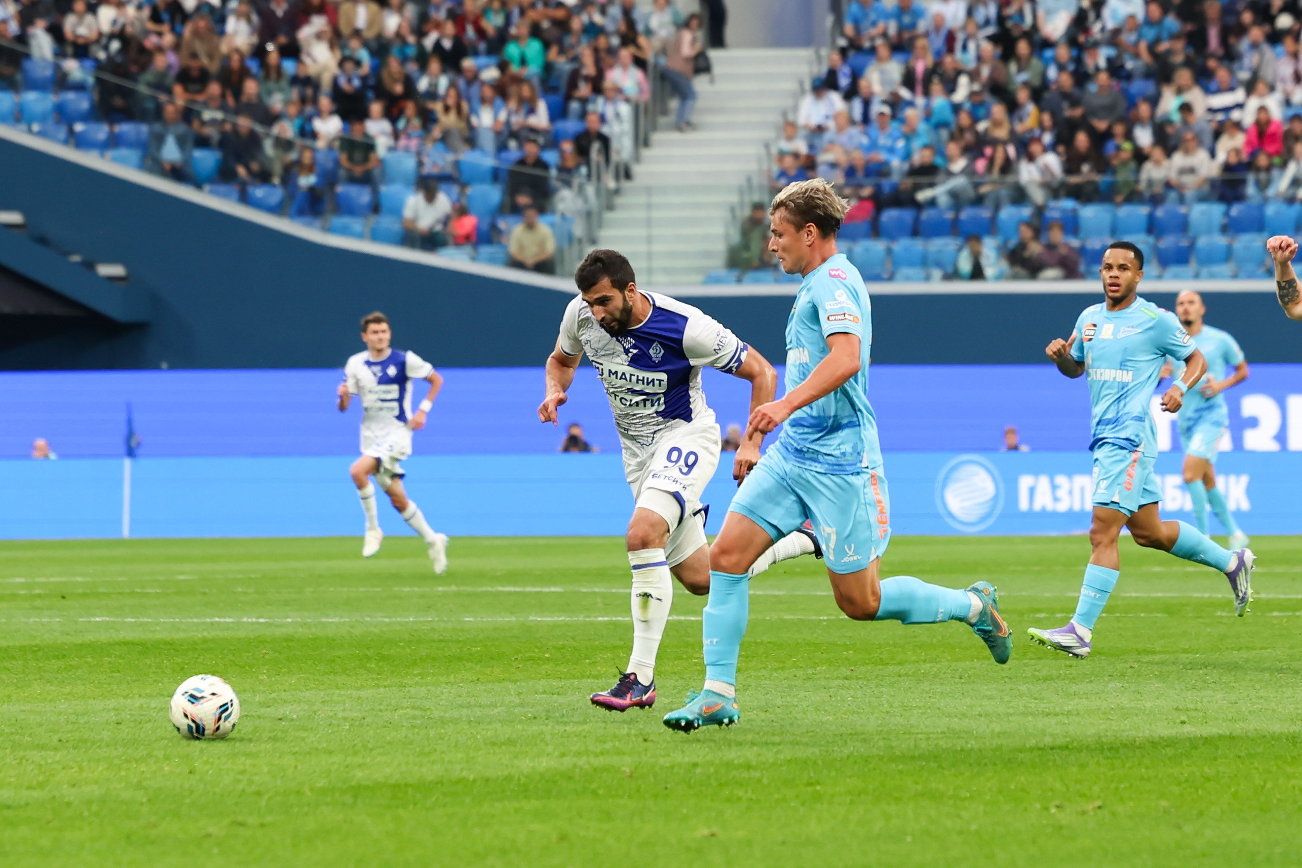 ФК «Зенит» — ФК «Динамо» Махачкала 23.08.2025. Спортивный и репортажный фотограф Антон Тереханов
