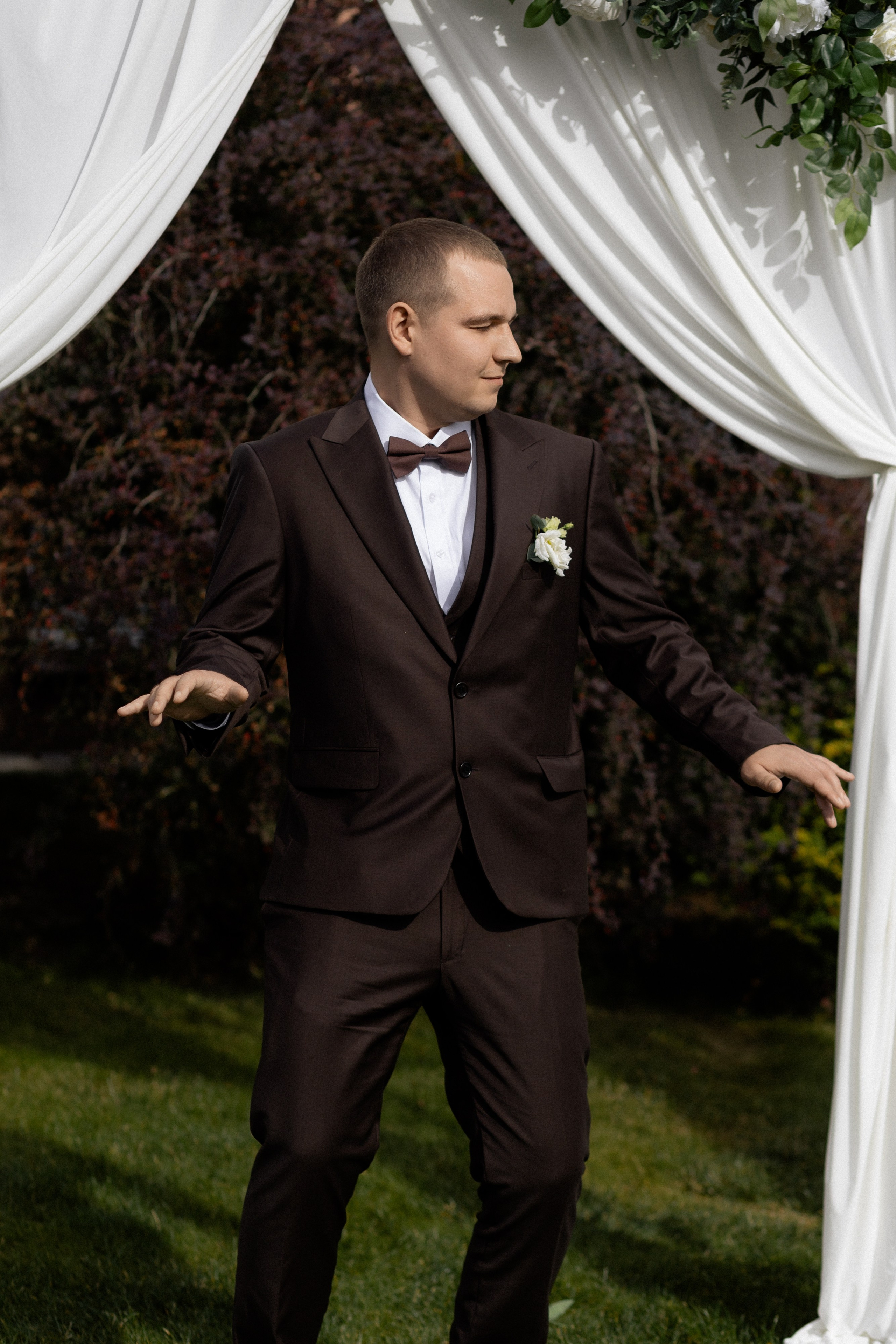 Свадебная фотосессия Анастасии и Игоря в Усадьбе Легенда. Свадебный фотограф в Минске/Беларуси Сергей Спиридонов