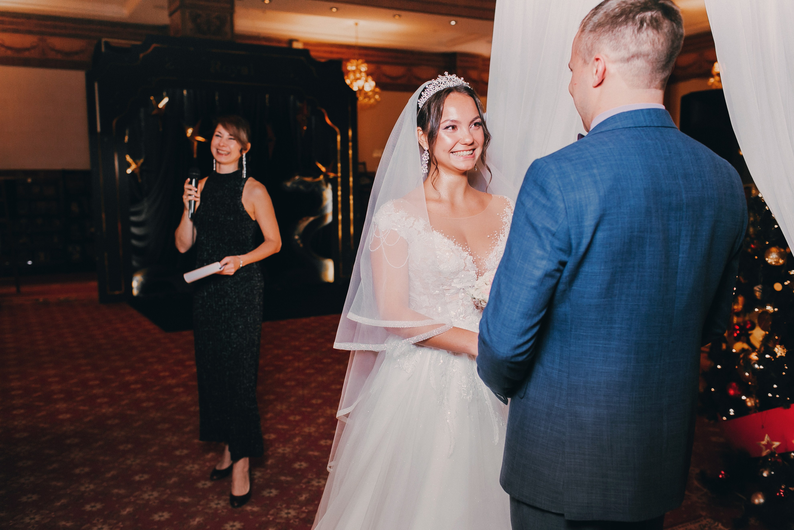 Съемка выездной регистрации в отеле. Свадебный и репортажный фотограф в Ярославле и Санкт-Петербурге Роман Микрюков