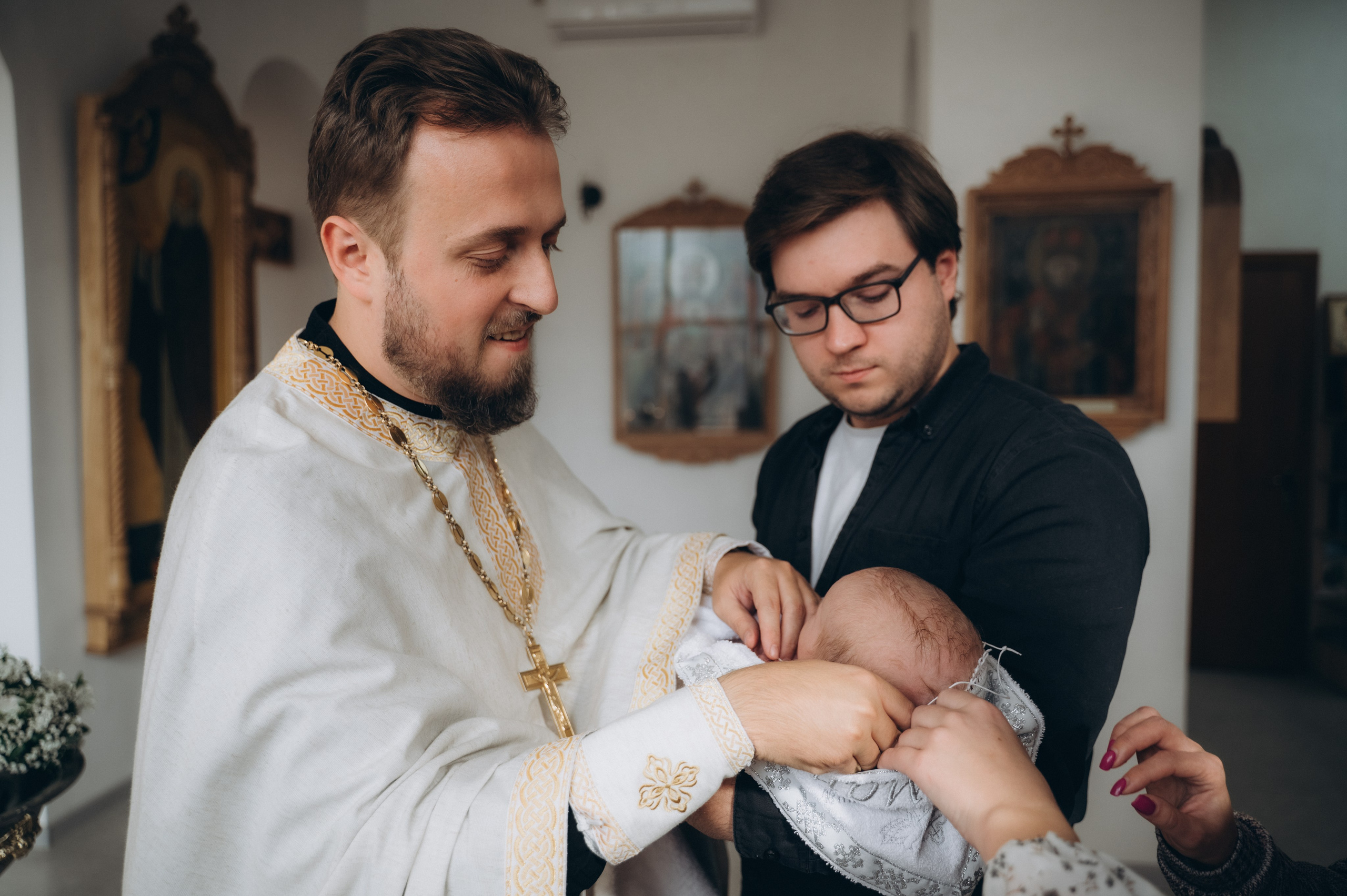 Крещение Ромы (Приход храма святой Равноапостольной княгини Ольги). Семейный фотограф в Минске Дарья Дреко