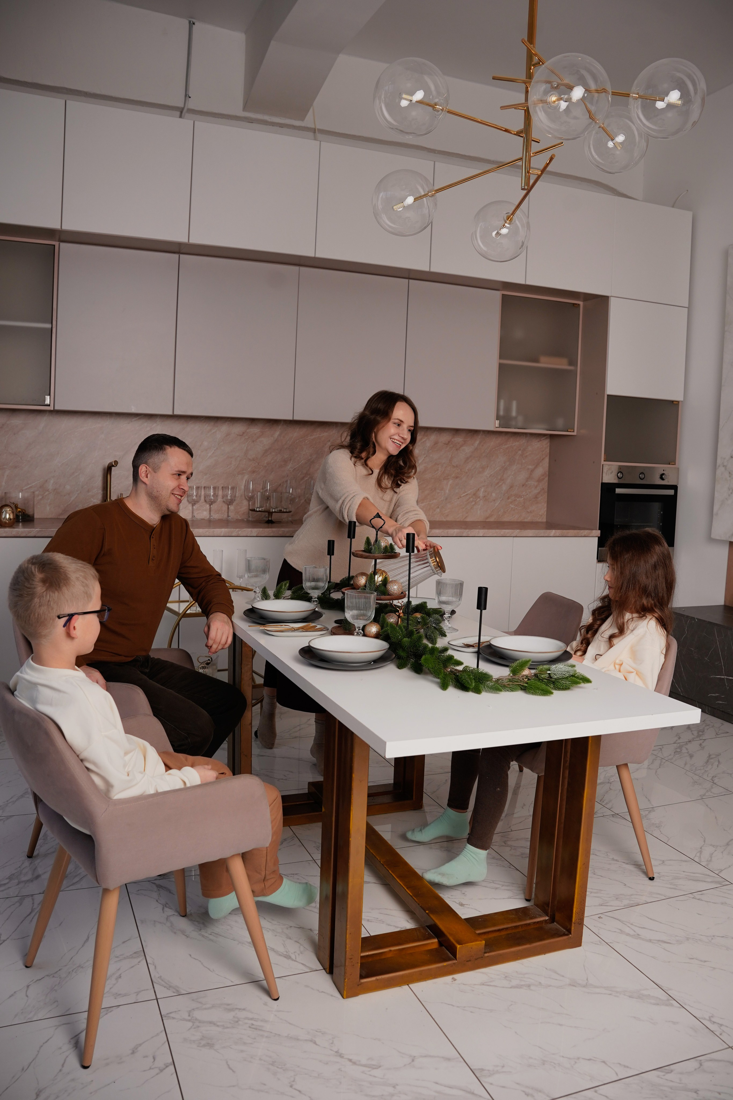 Новый год в мимике. Студийный и портретный фотограф в САНКТ-ПЕТЕРБУРГЕИрина Махаон