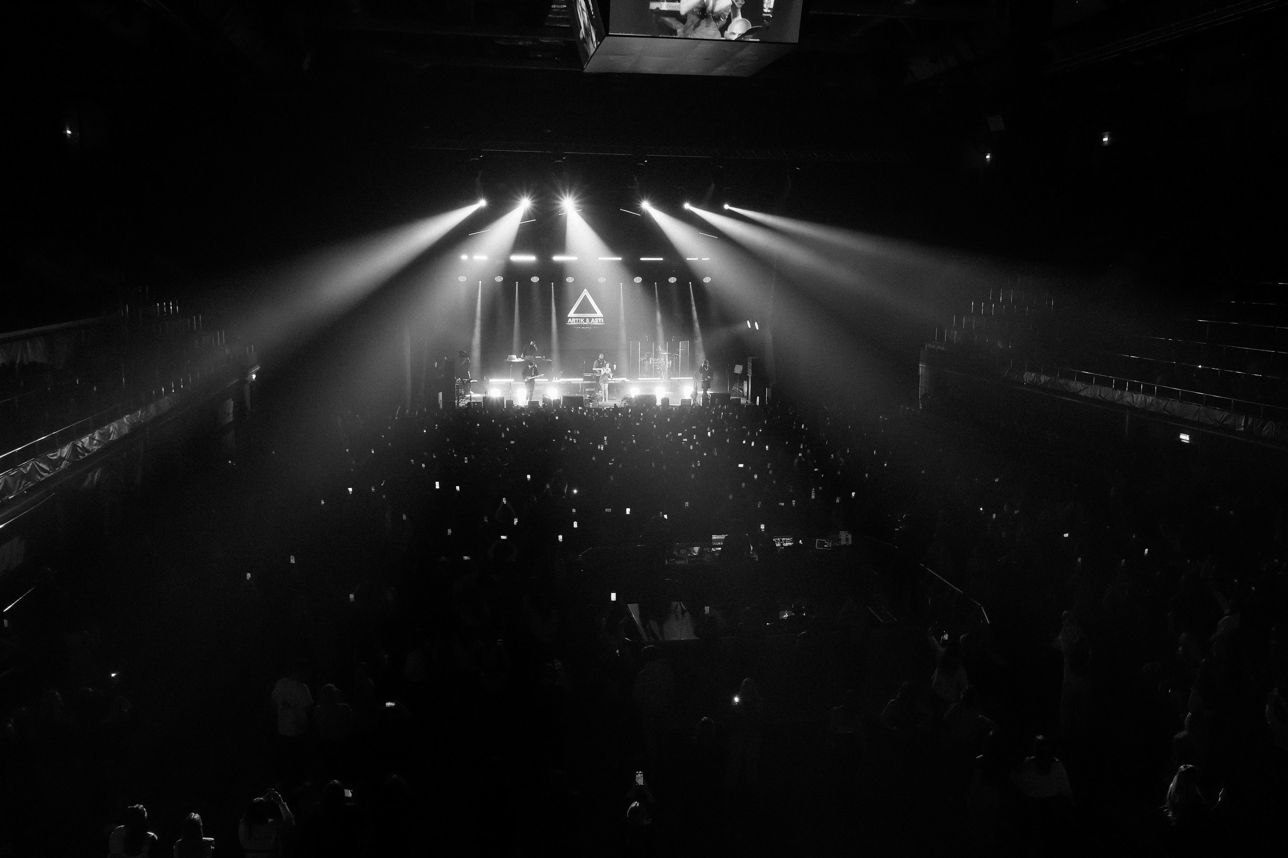 SEVILLE (солистка группы ARTIK & ASTI). Профессиональный фотограф в Новосибирске Белоновский Павел