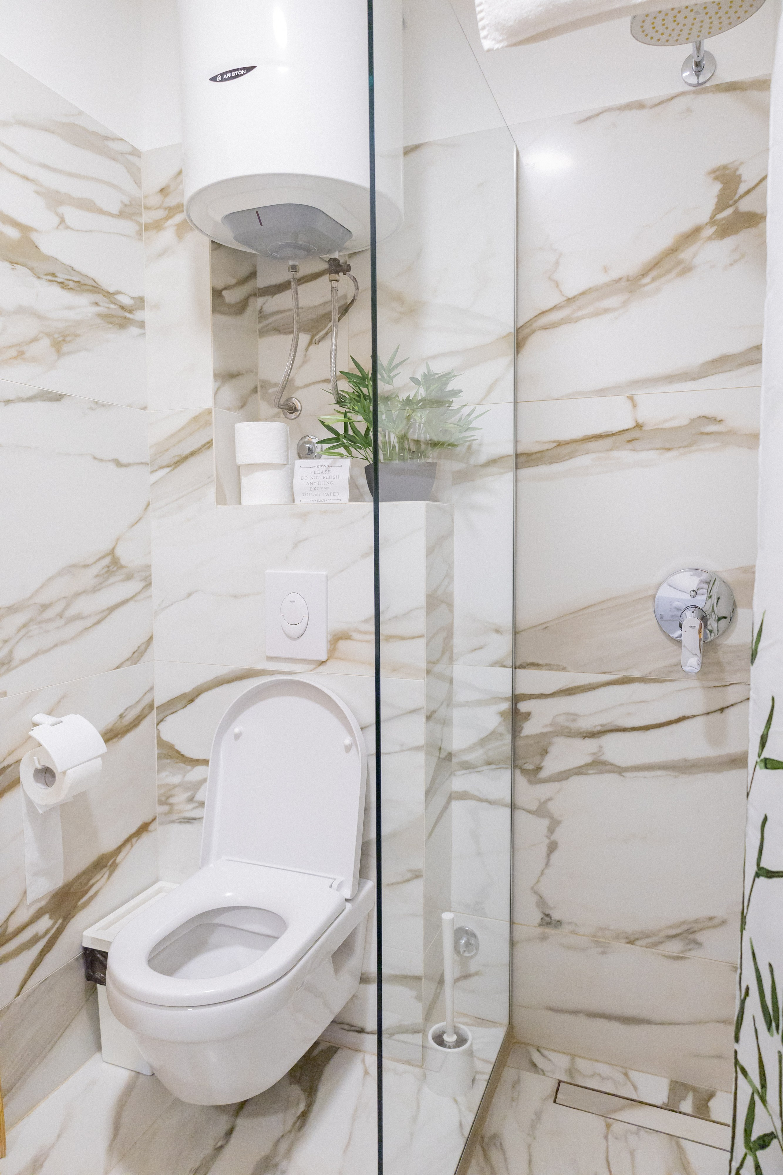 Private apartment for airbnb rent. Fotograf u Crnoj Gori-porodično fotografisanje sa djecom, lovestory, nekretnine