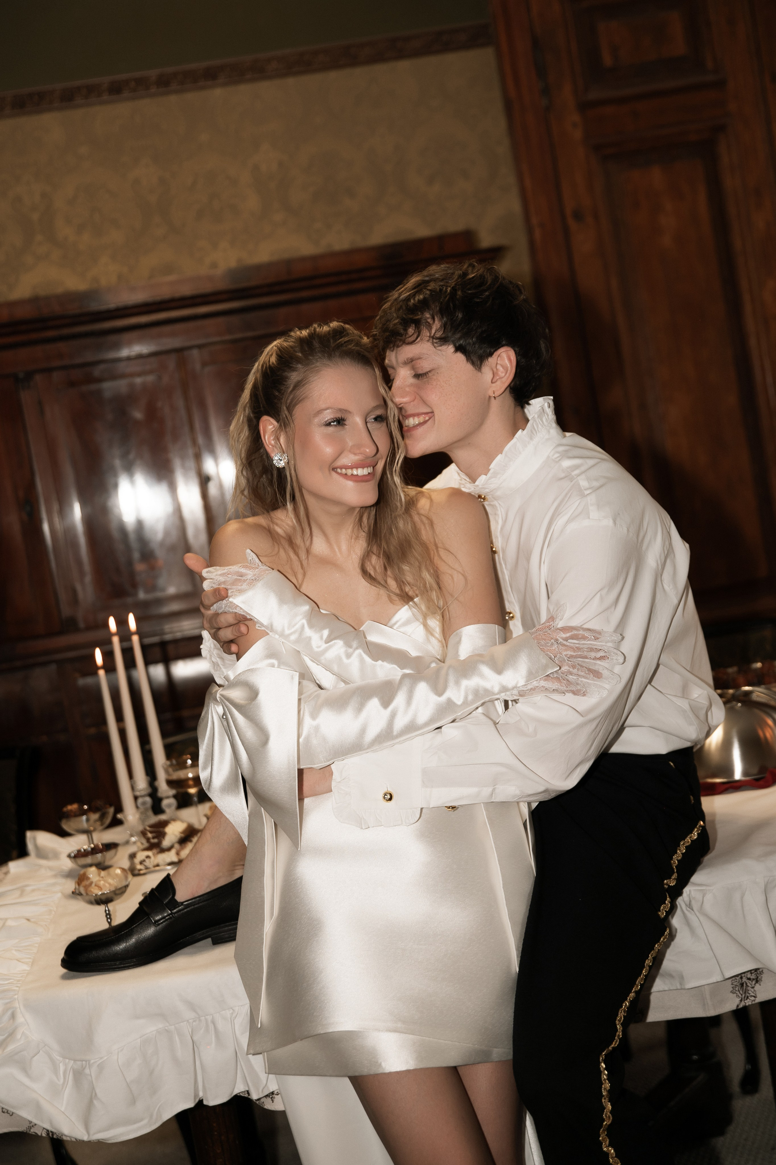 Свадебная съемка в исторической квартире на Чистых прудах. Ярослава Ерина — свадебный фотограф в Москве