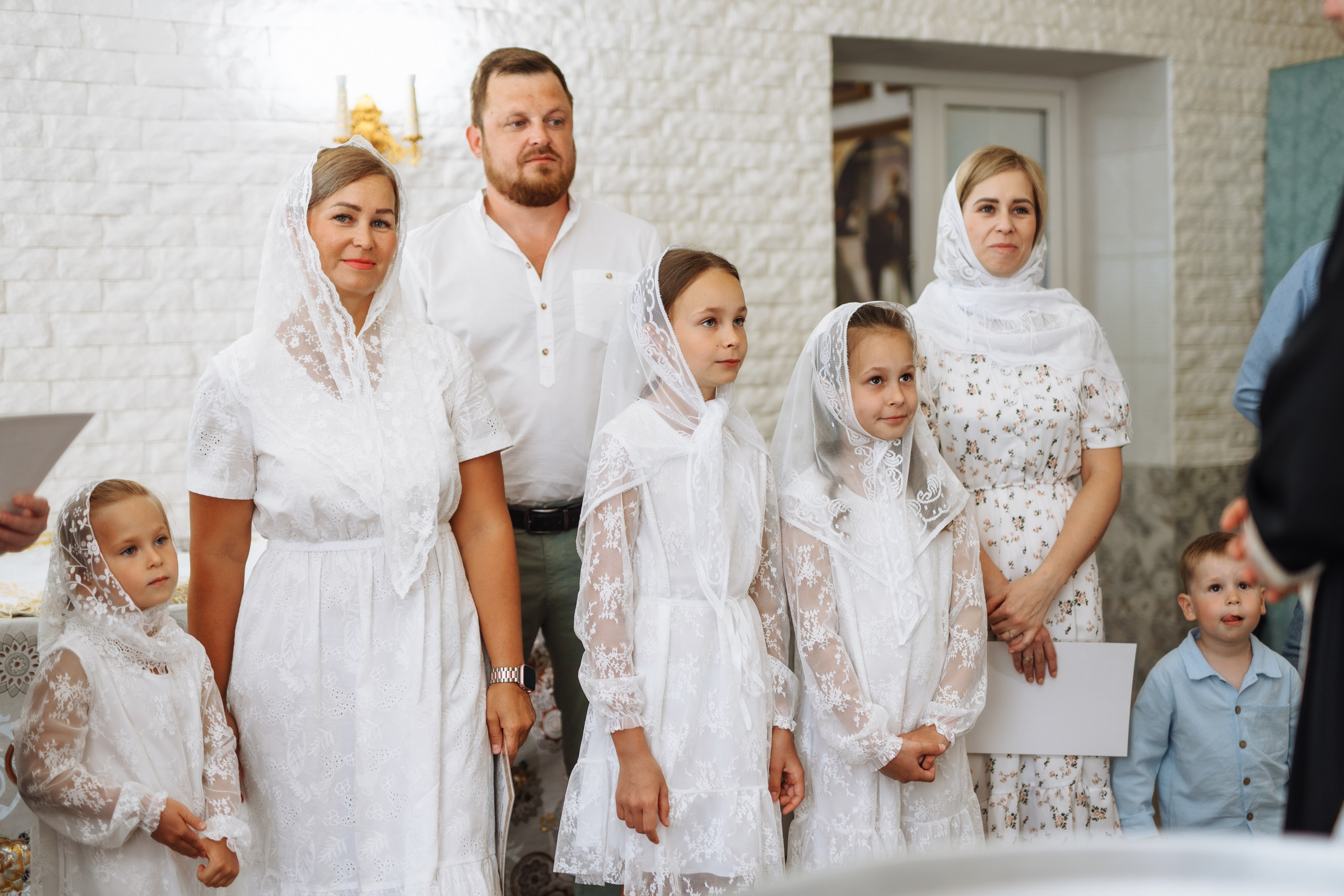 Таинство крещения 2024. Свадебный и семейный фотограф Марина Лежнева, г. Уфа