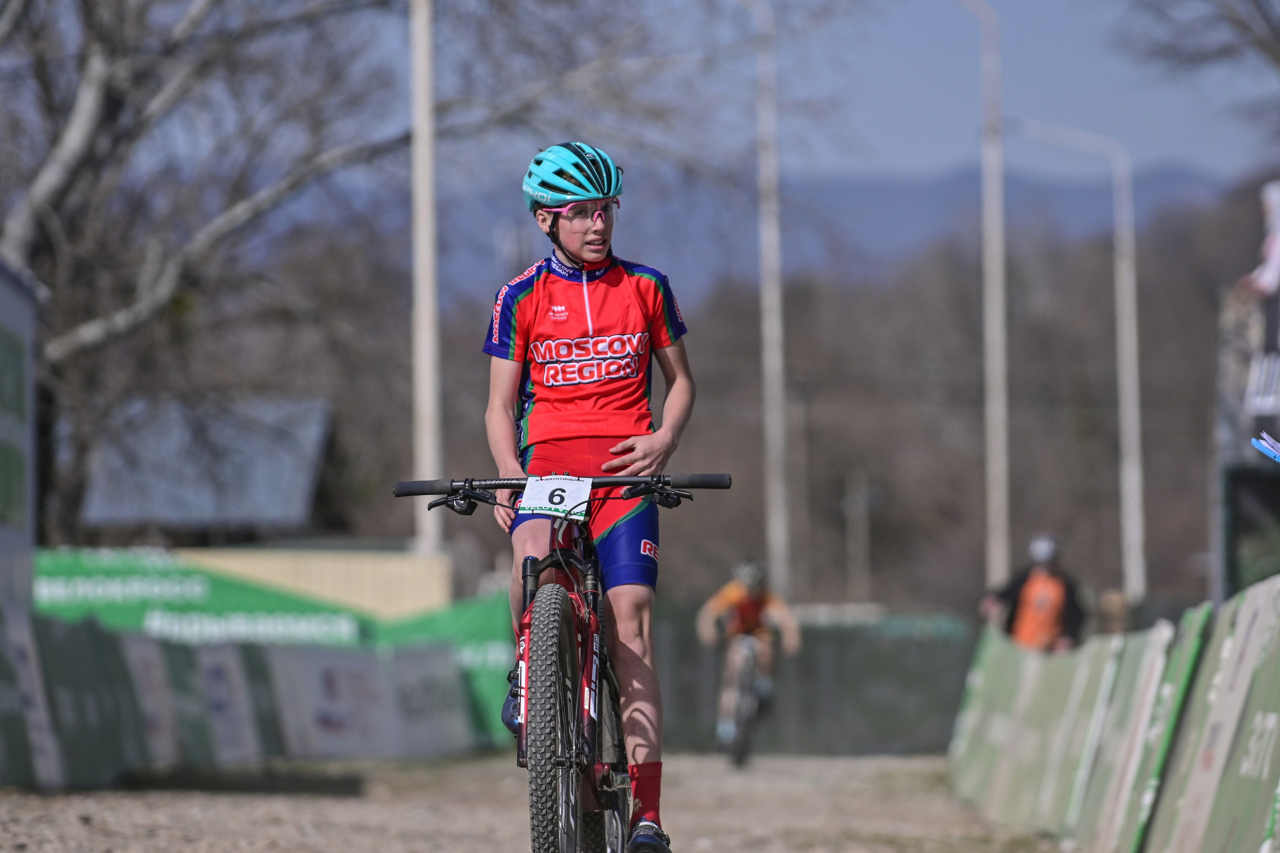 Маунтинбайк, кросс-кантри в Архипо-Осиповке 16 марта 2025. Спортивный фотограф, фотожурналист Павел Ларькин