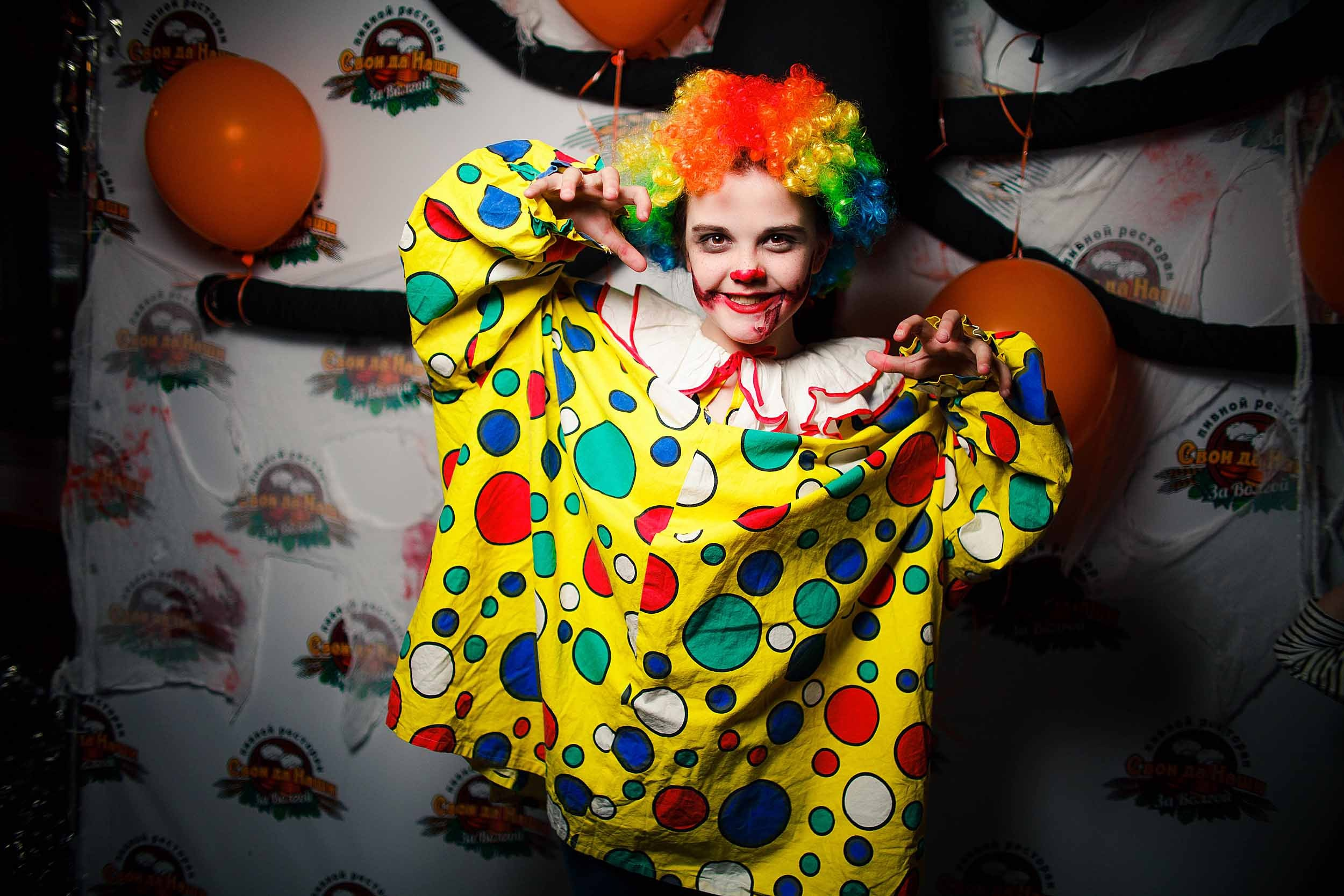 Хэллоуин в «Свои да наши». Ваш репортажный фотограф Артемий Антонов