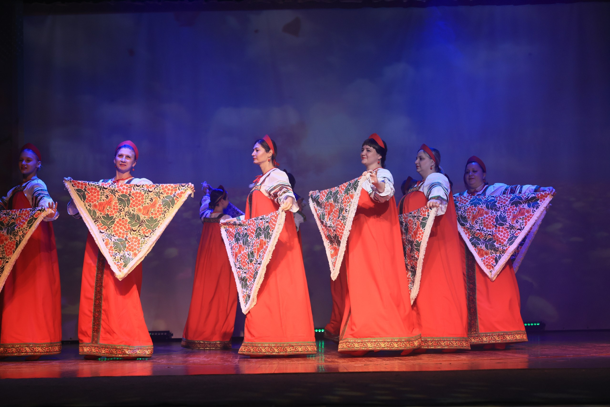 Концерт к 8 Марта в ДК «Металлург» г. Тула. Фотограф в Туле Крупский АнДРей. Фотостудия «КАДР71» в Туле