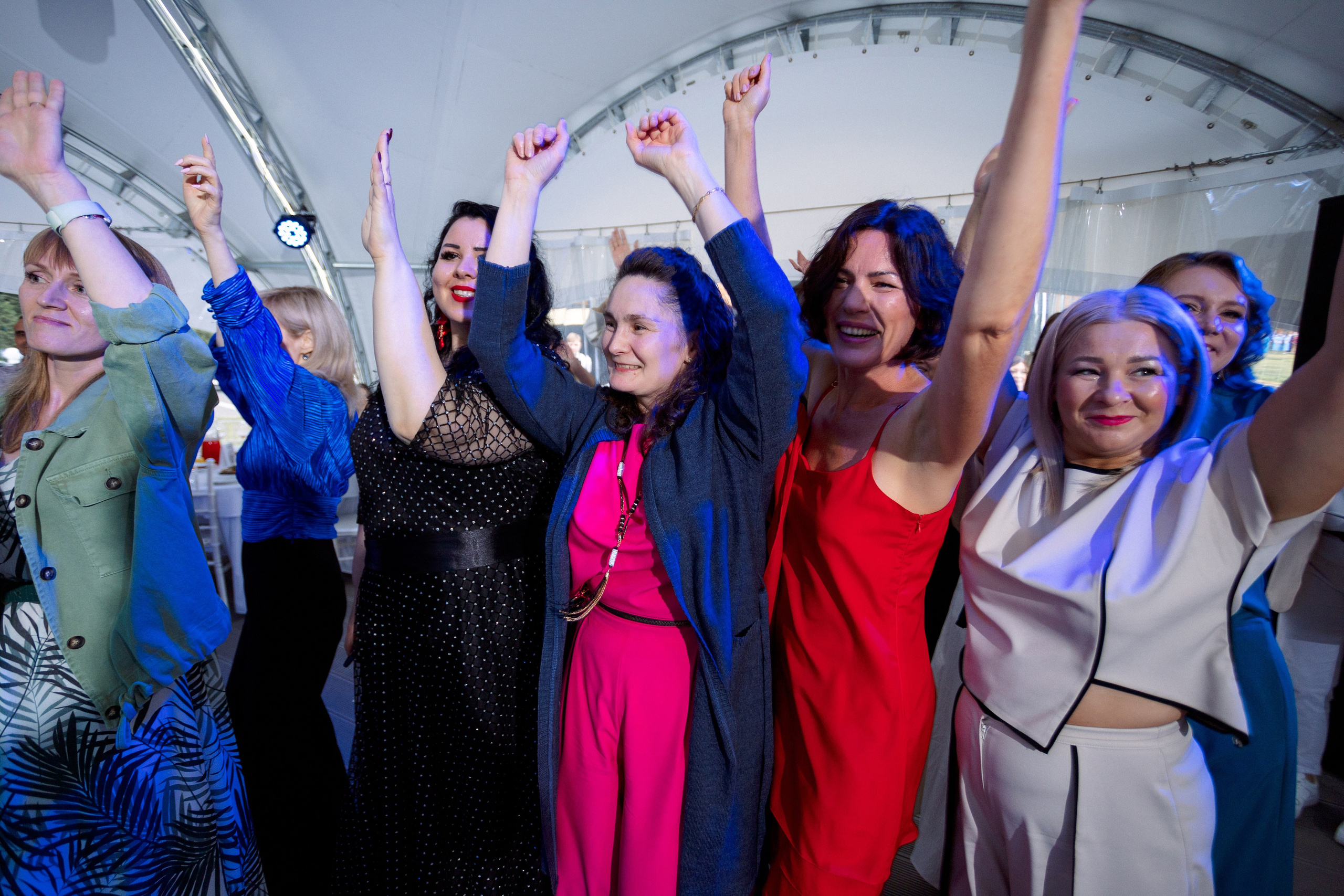 ВЫПУСКНОЙ: Волки-Липки. Все фото. Профессиональный фотограф в Ижевске Леша Петров