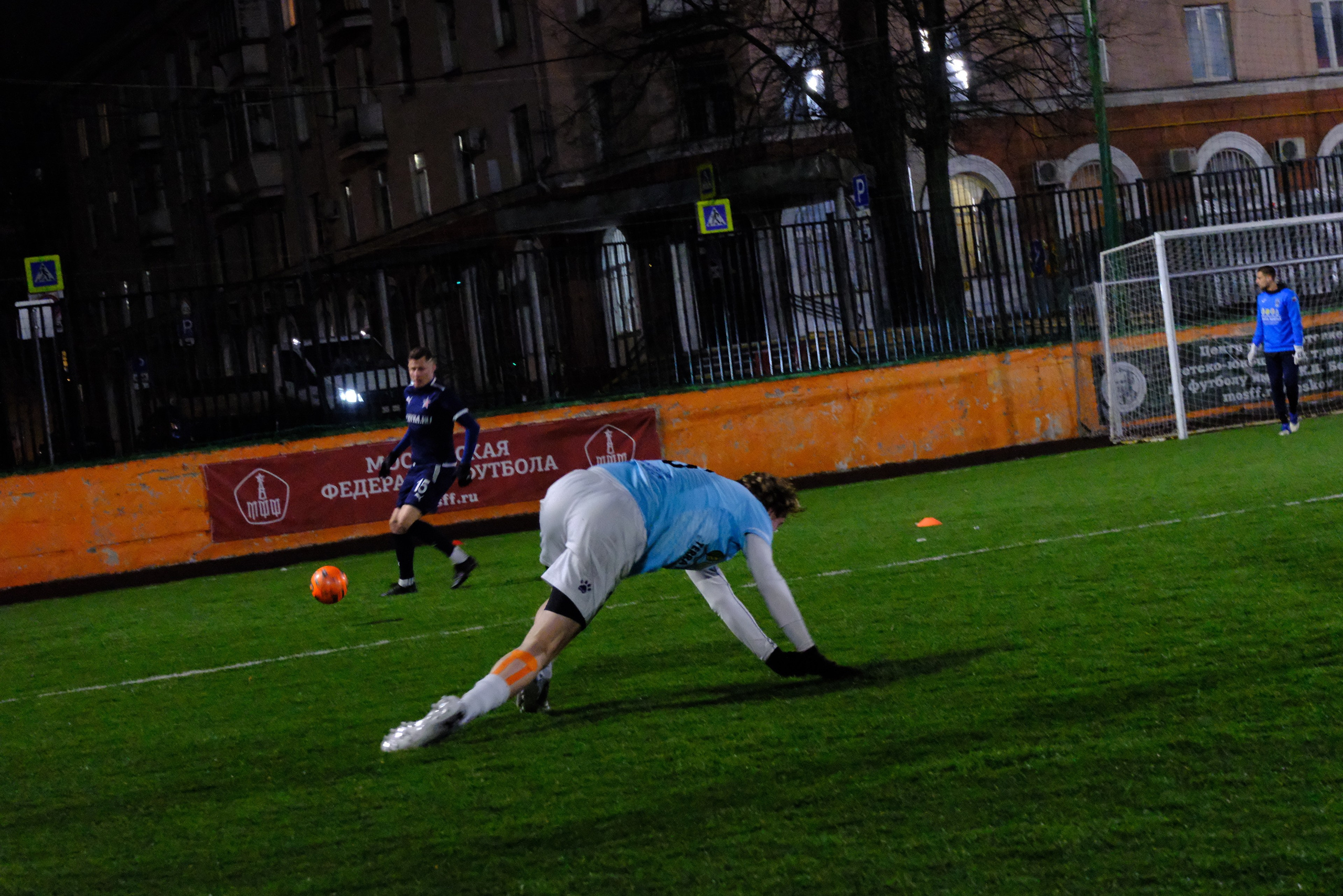 Футбол фотосъемка футбола спортивный фотограф в Москве. Фотограф и художник в Москве Евгения Нюнина