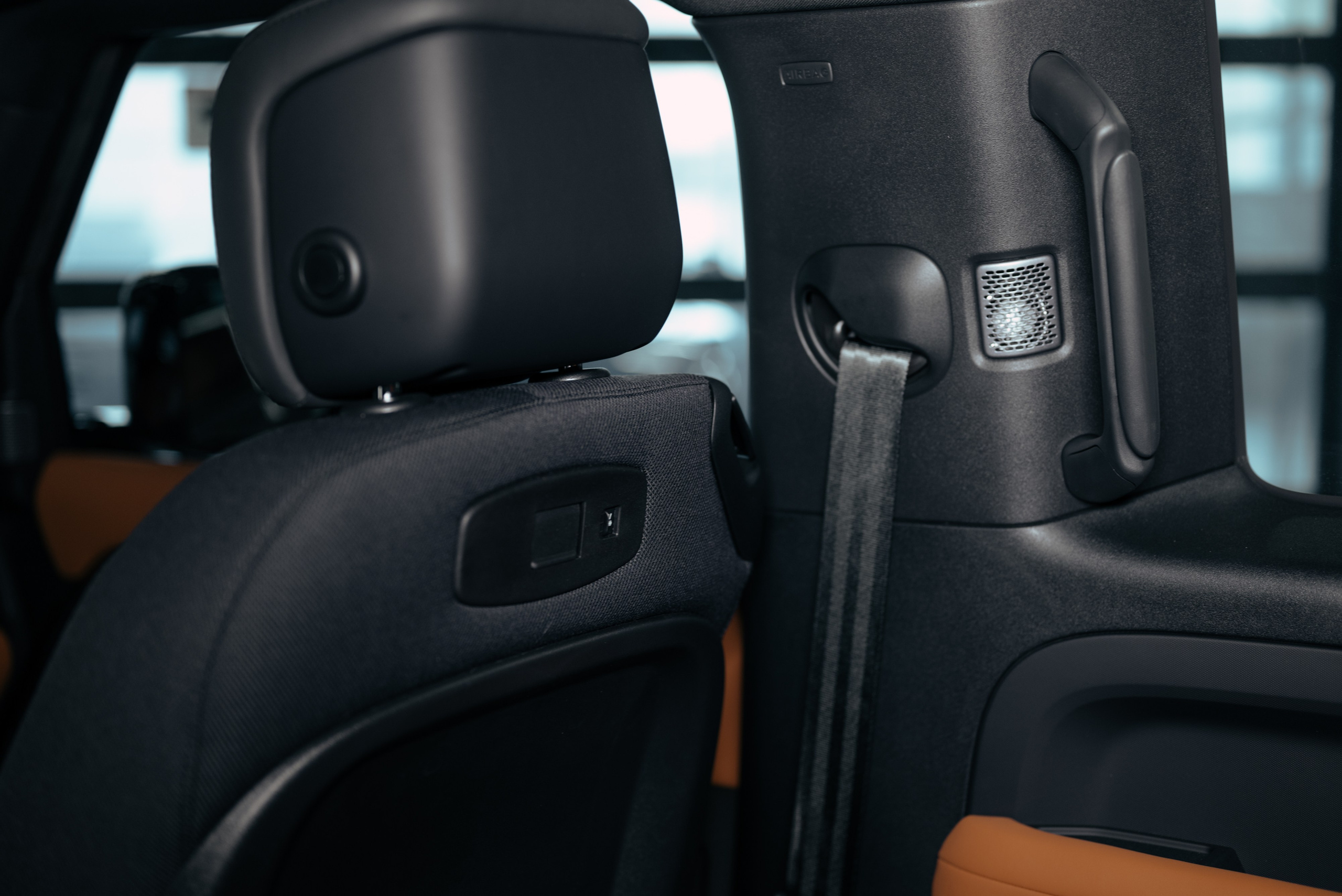 Defender 3 door. DeLorein