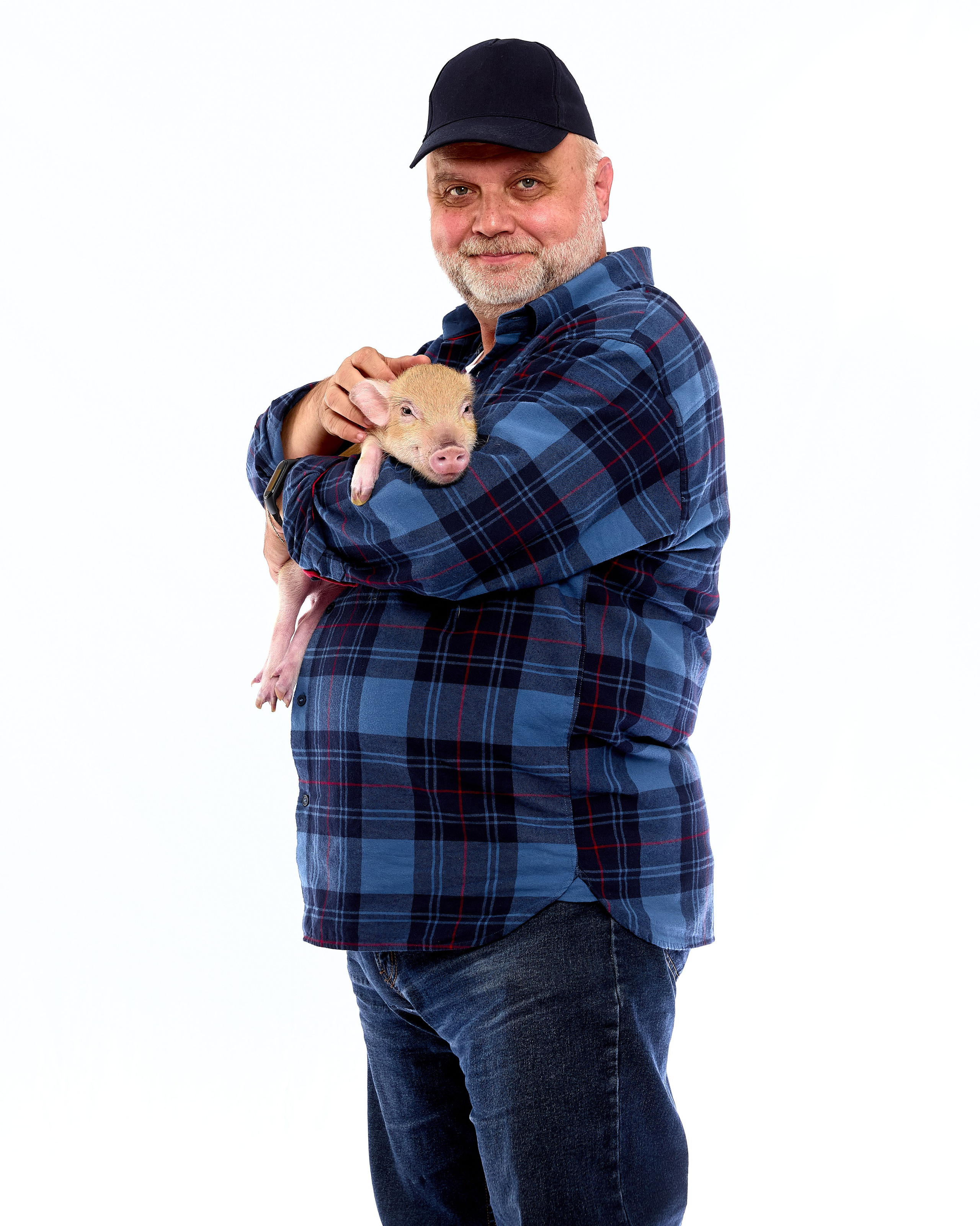 VAVADA. Святослав Лебедев | Рекламный фотограф — Коммерческая съемка, Арт-дирекшн, AI-интеграция