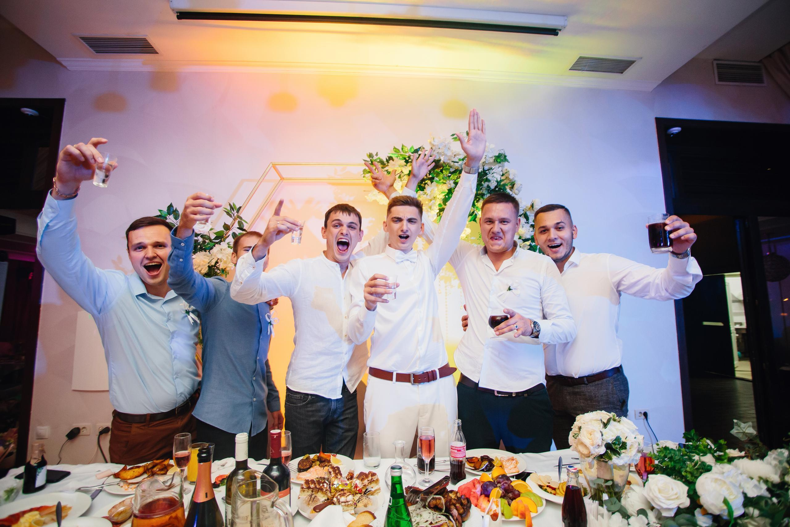 Информация. Свадебный и семейный фотограф Ворожейкин Олег. Фотографирую во Владиво