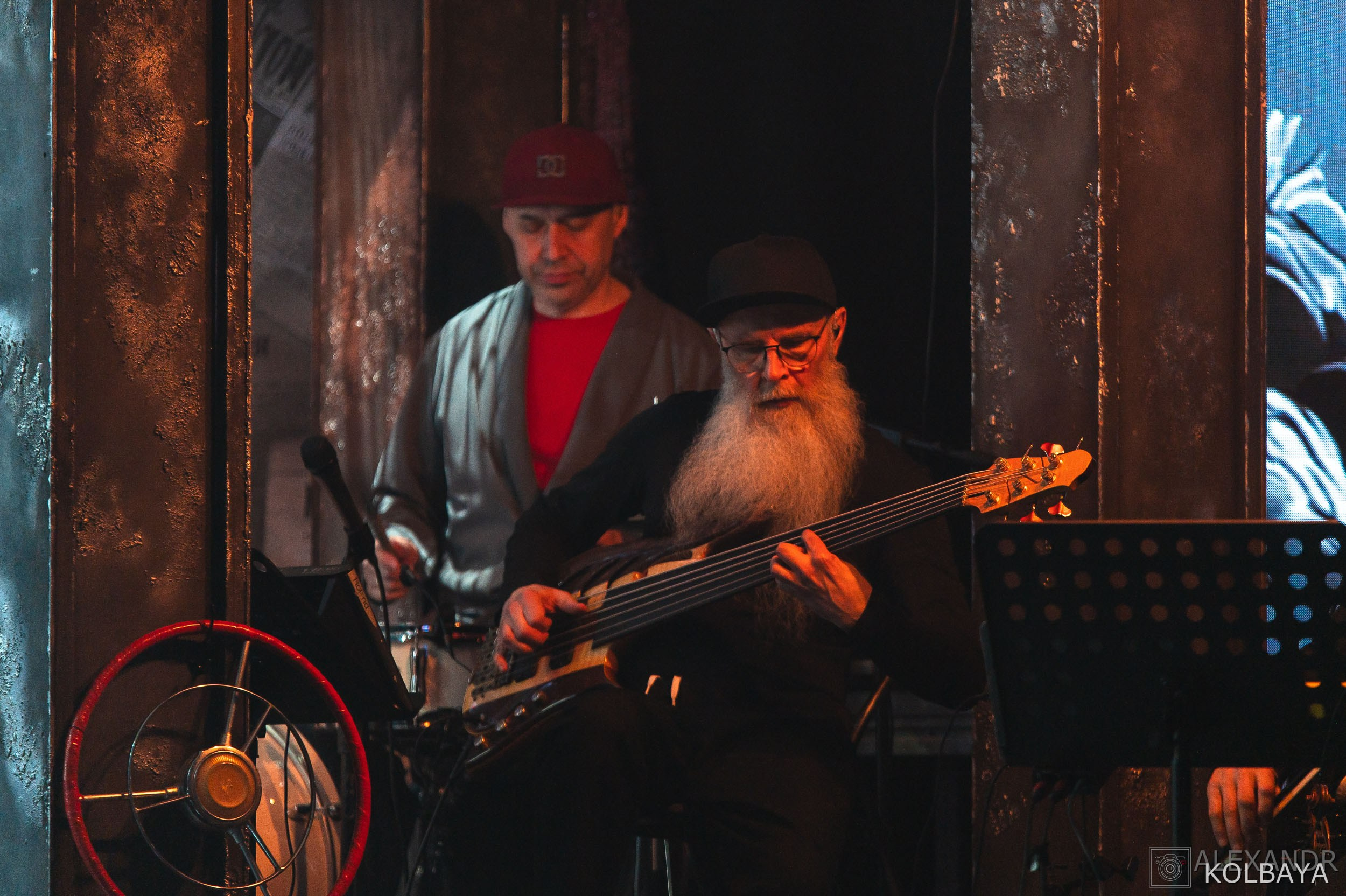 Фотографии со спектакля «Однажды в городе N». Концертный и театральный репортажный фотограф в Москве Александр Колбая