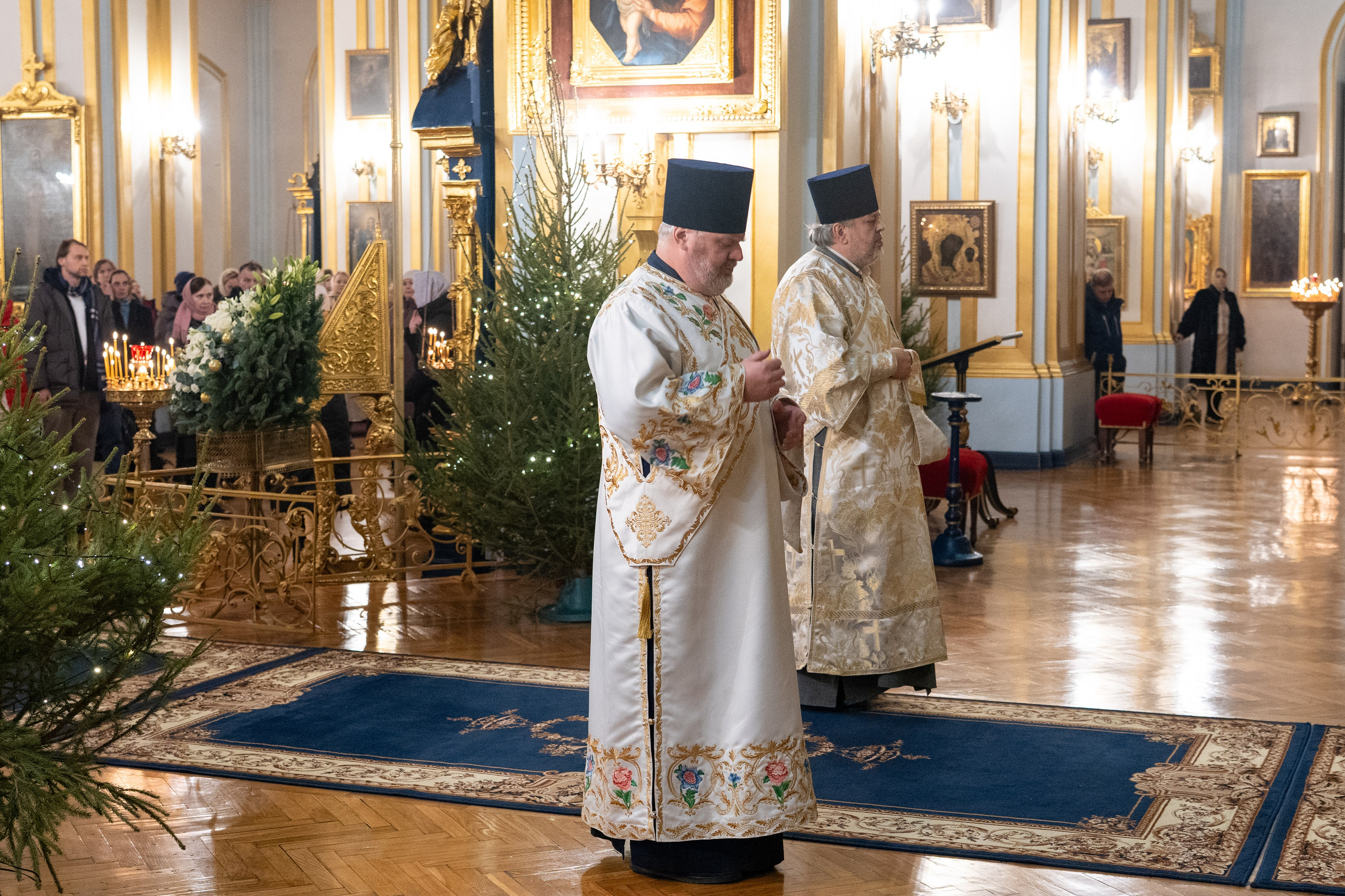 Праздничное бдение в Николо-Богоявленском морском соборе. НИКОЛО-БОГОЯВЛЕНСКИЙ МОРСКОЙ СОБОР