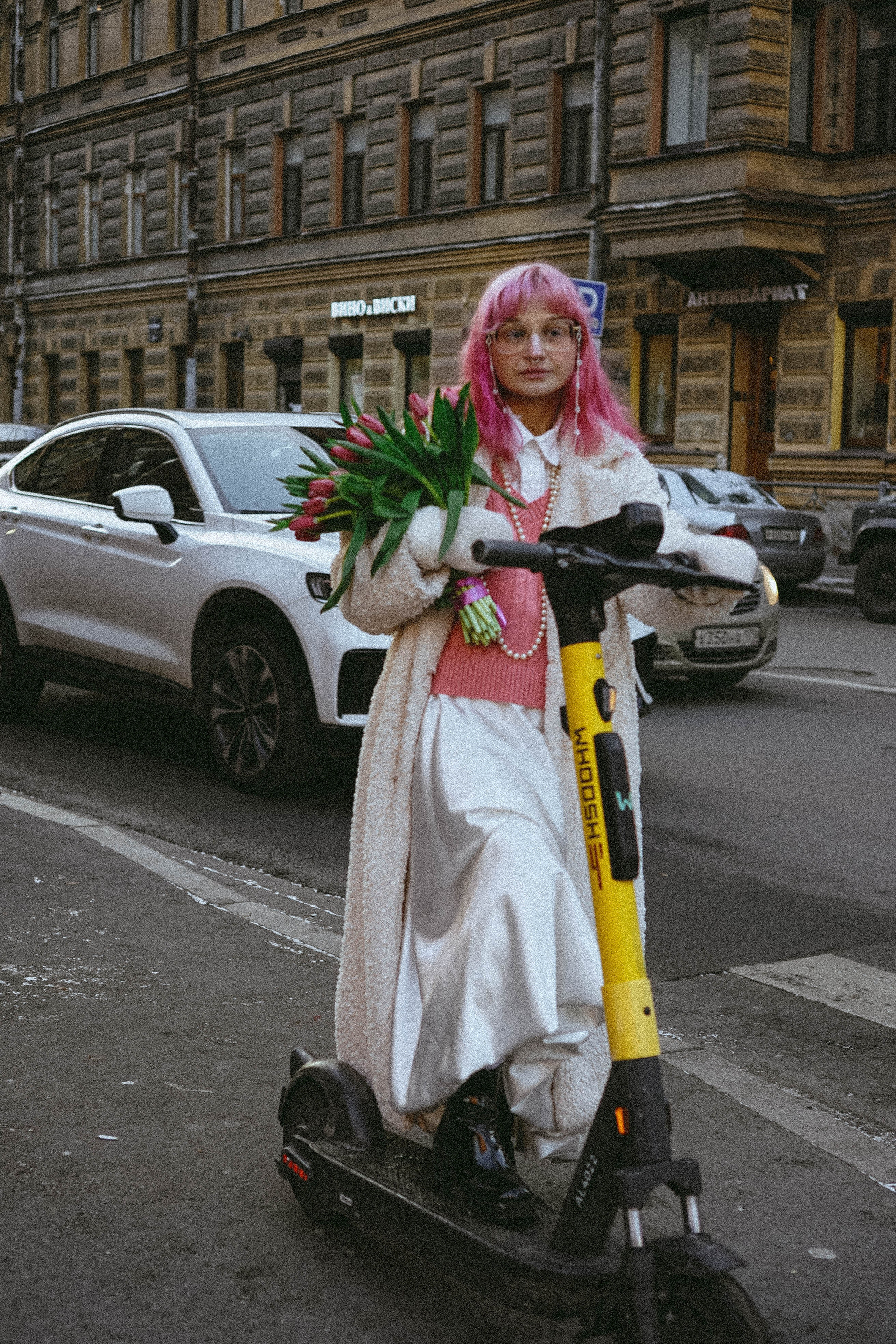 Прогулочная фотосессия с тюльпанами. Профессиональный фотограф, Санкт-Петербург — Виктория Богомолова