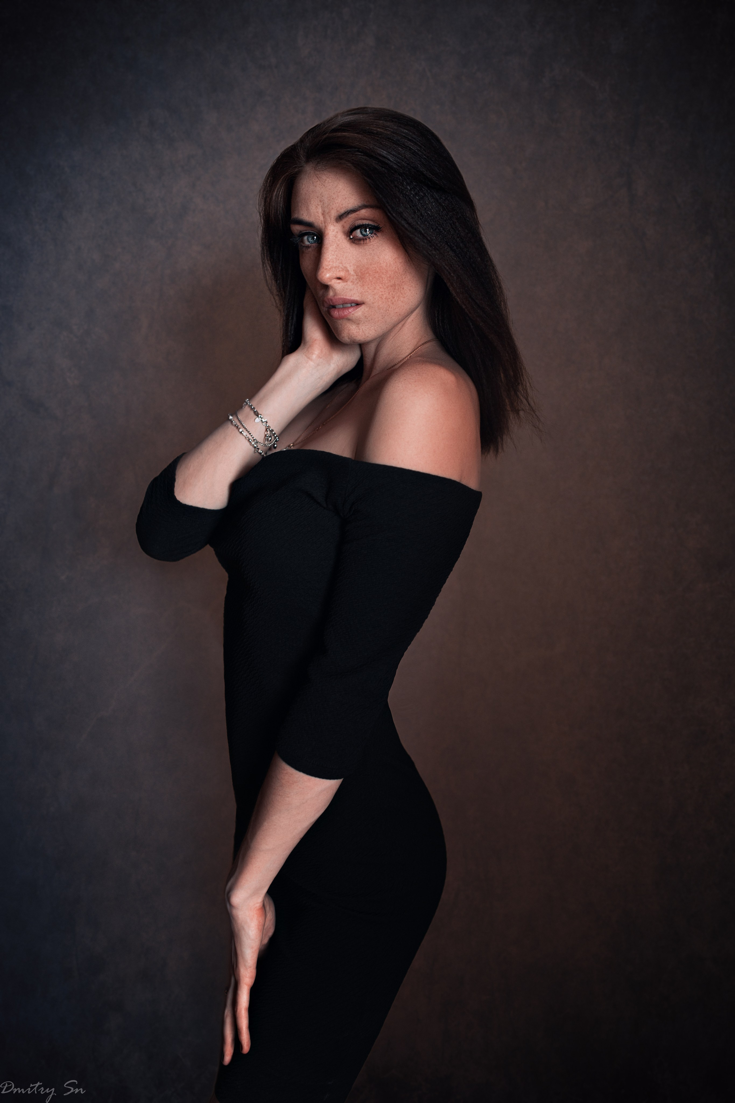 Портреты с Надеждой у окна для «себя»